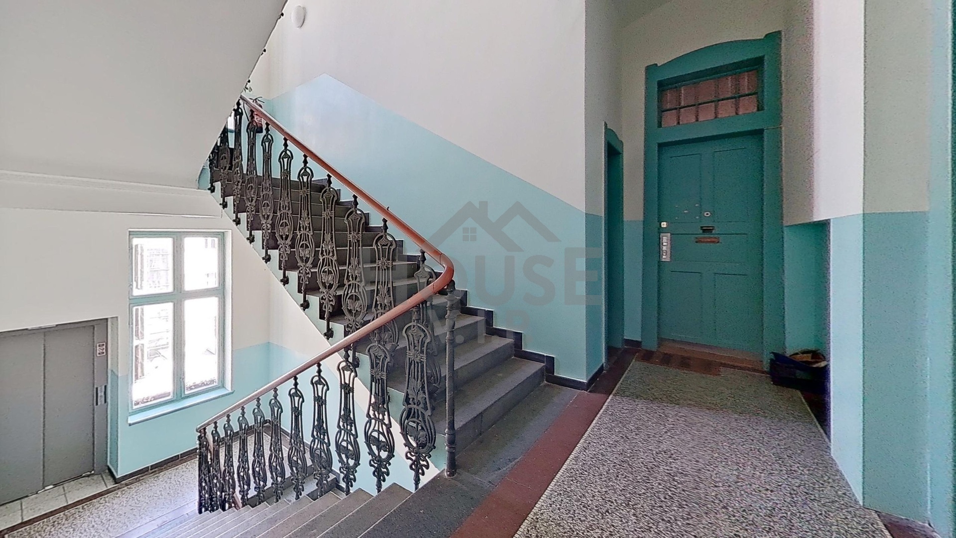 Bilkova-Hallway