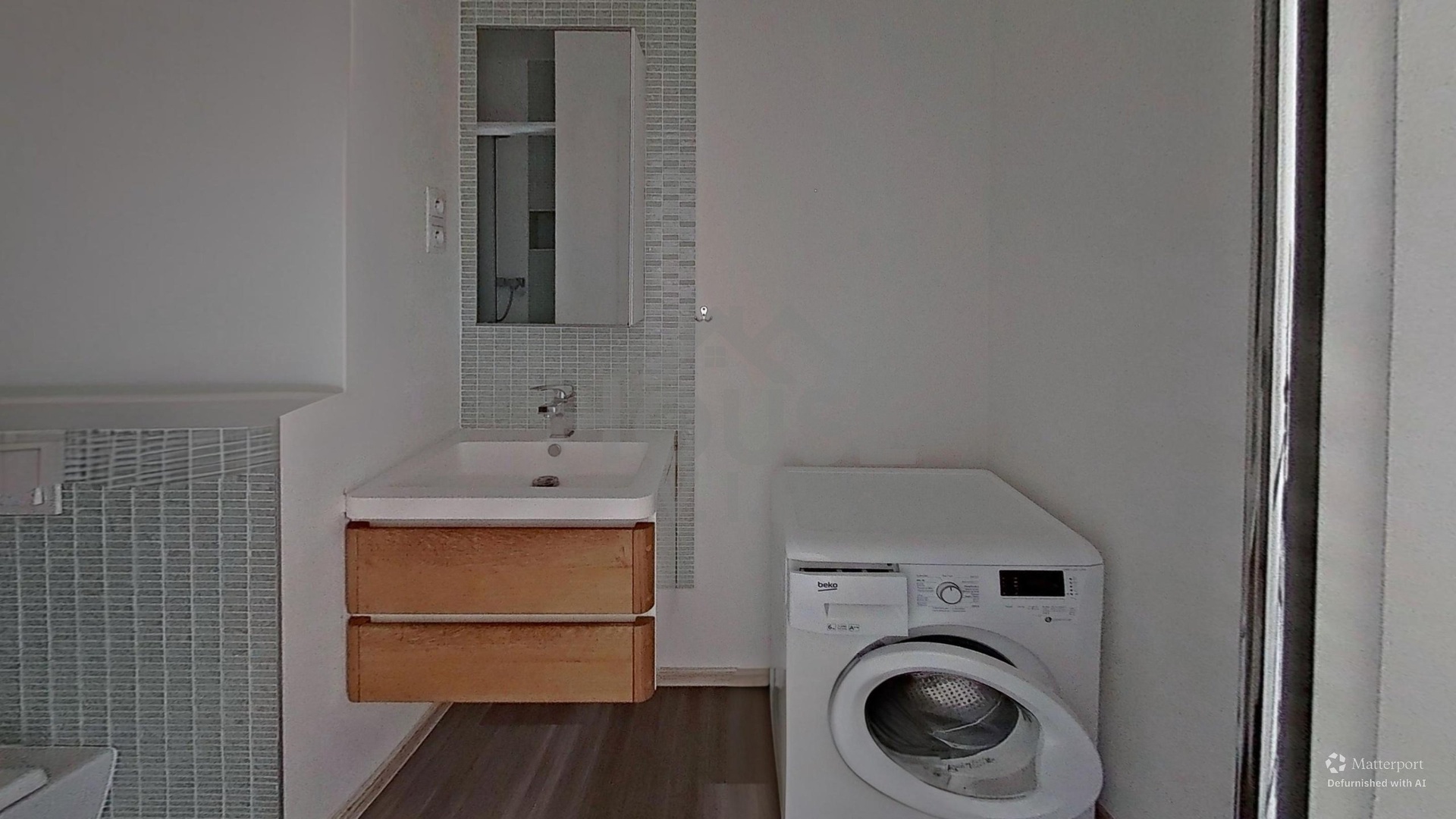326-Edvarda-Benese-Bathroom-Defurnished