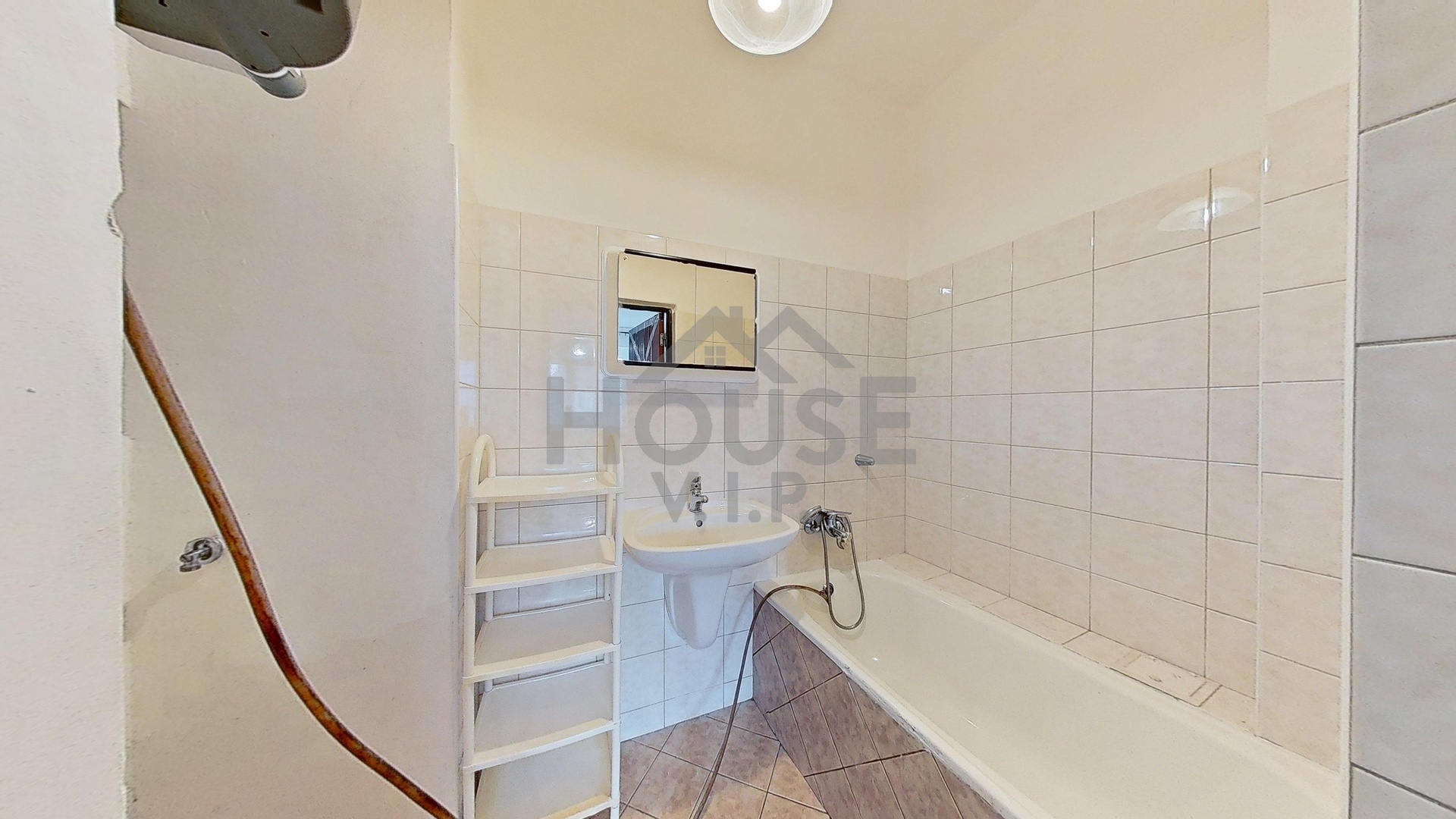 ID01464-Za-Strahovem-03312026_194032