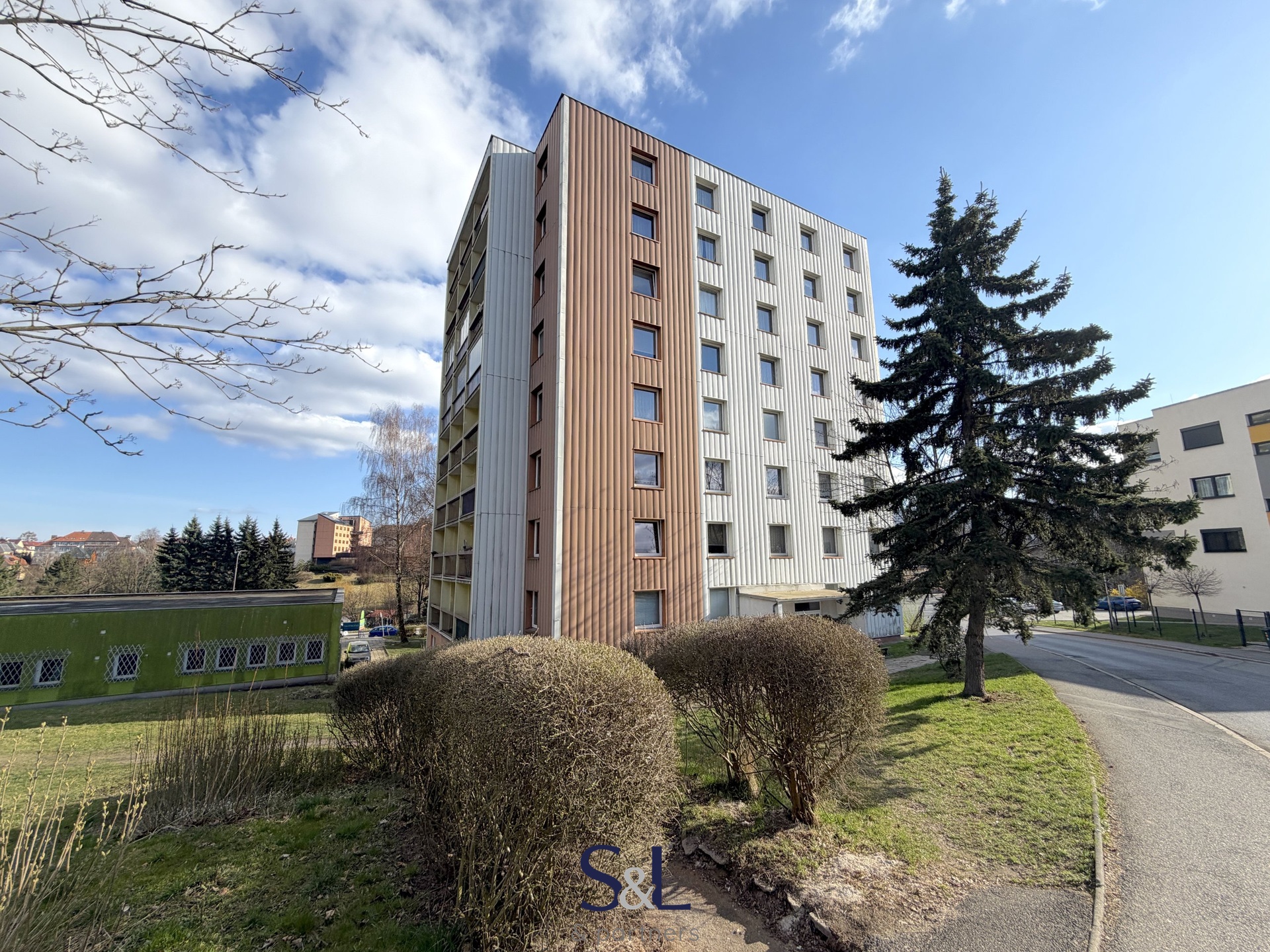 1+1, LBC - Ja?chymovska?00018