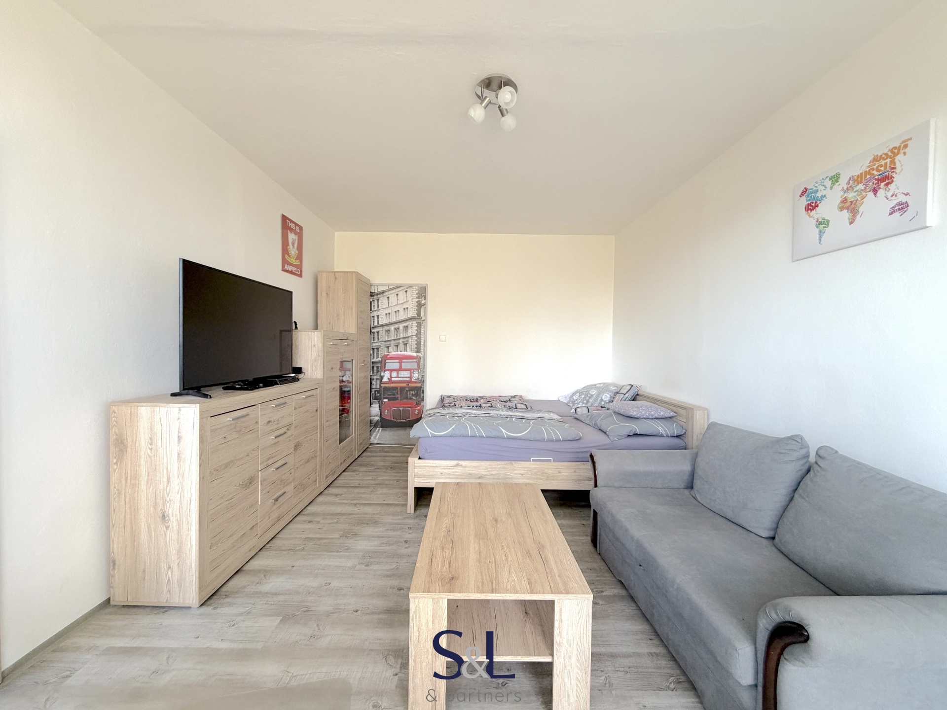 1+1, LBC - Ja?chymovska?00001