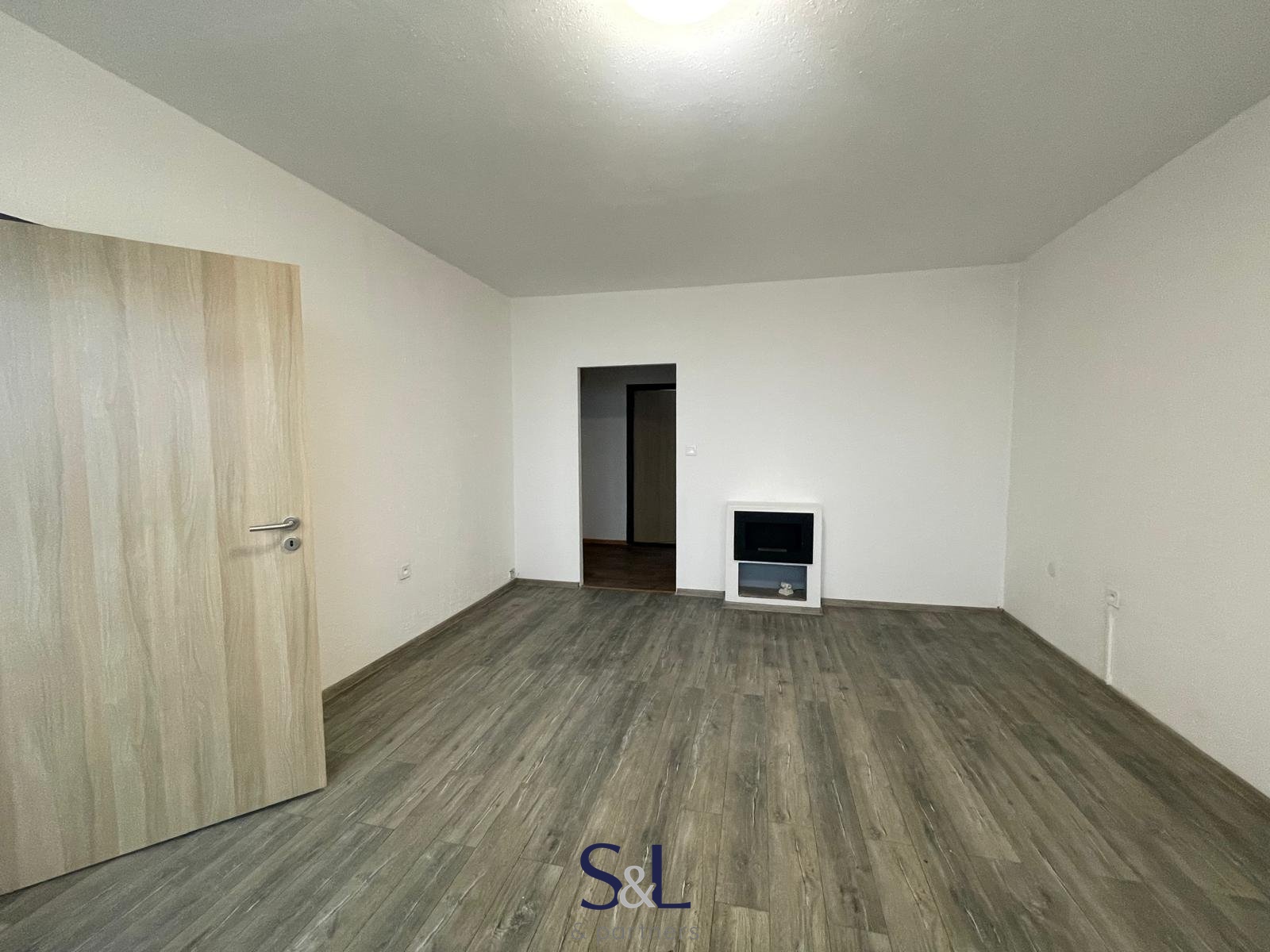 WhatsApp Image 2025-12-16 at 16.27.53