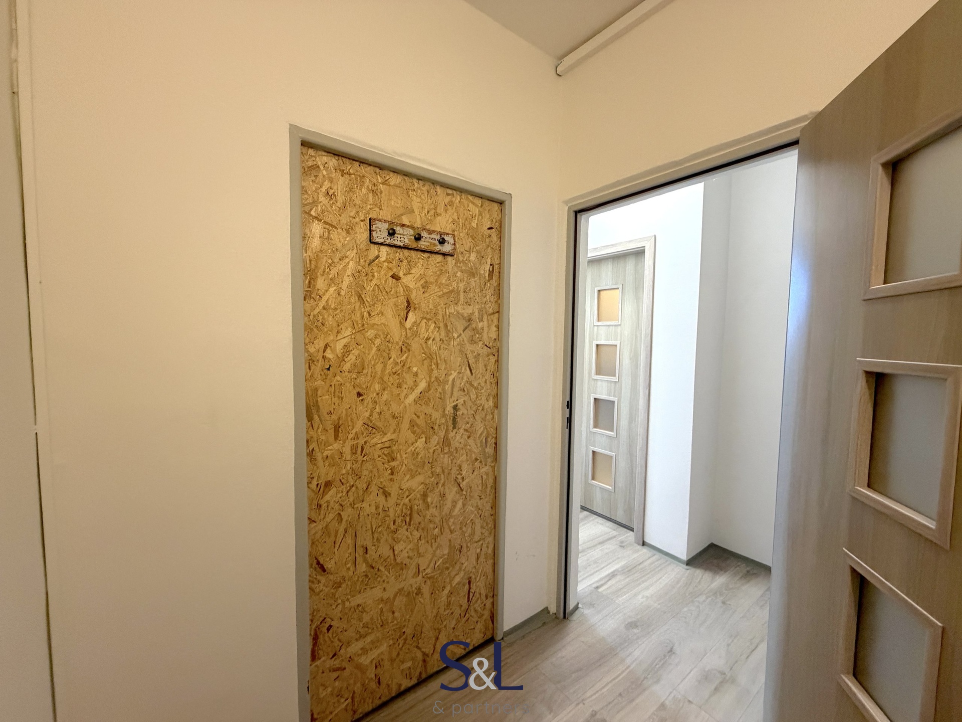 1+1, LBC - Ja?chymovska?00016