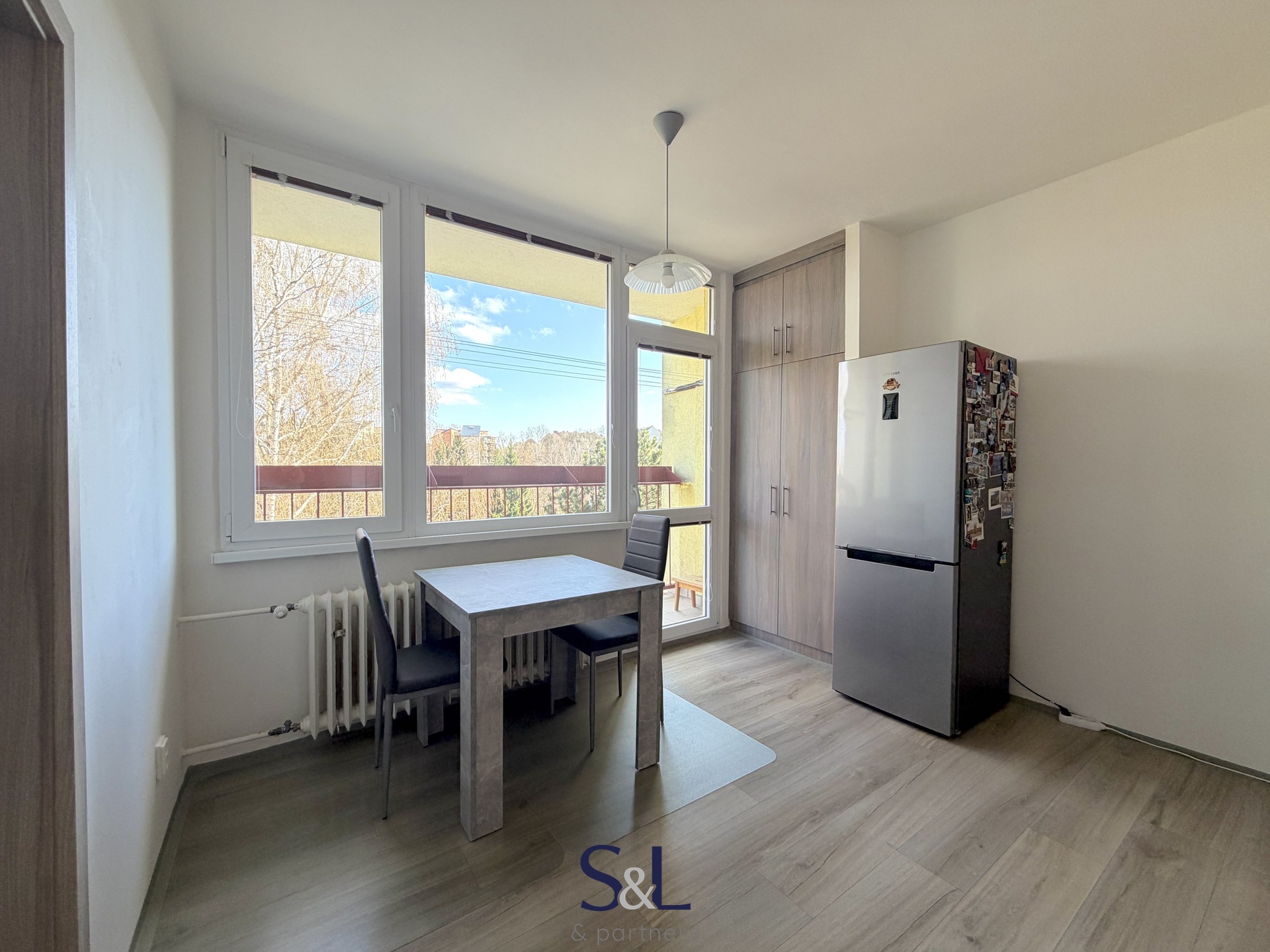 1+1, LBC - Ja?chymovska?00011