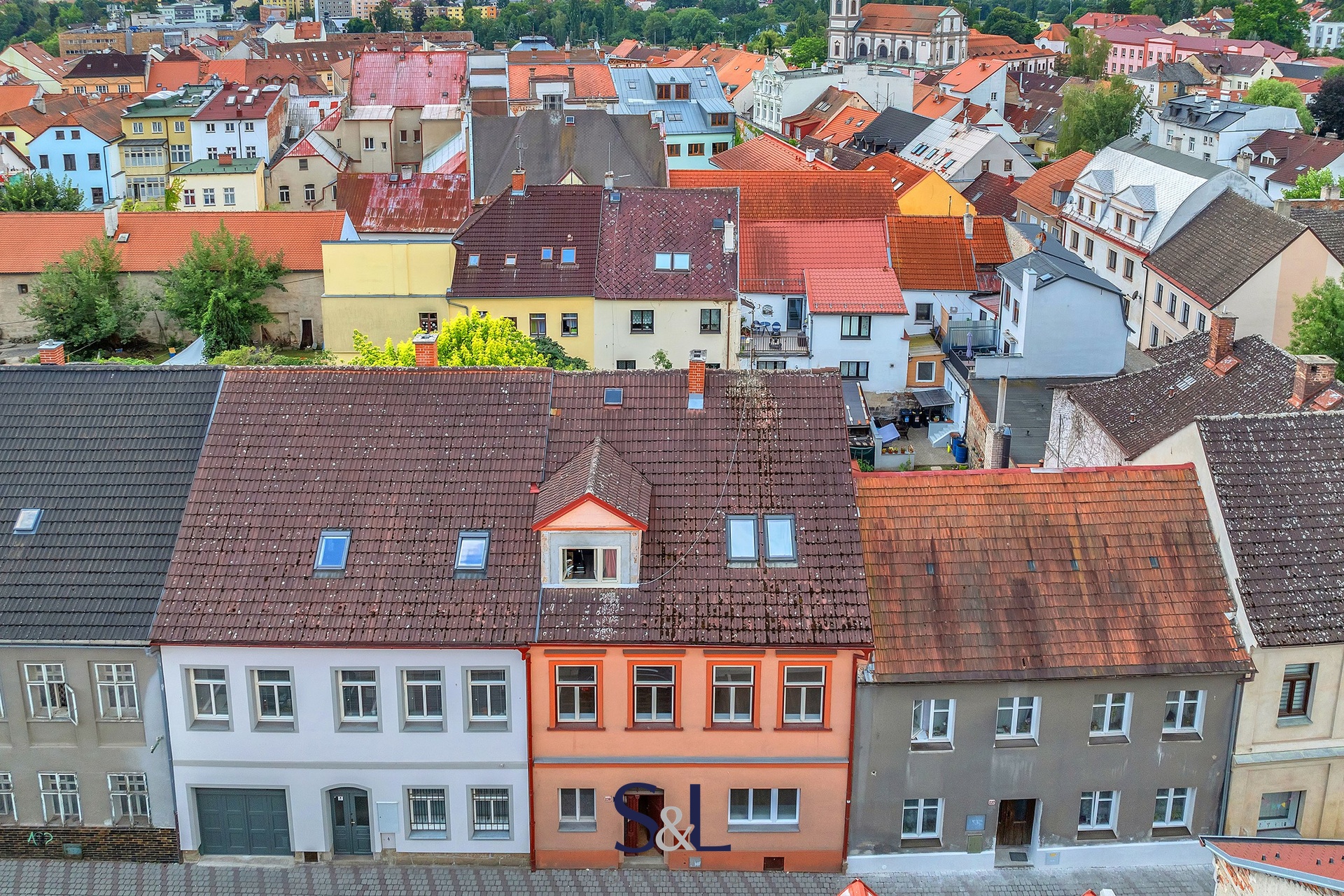 Dům zepředu