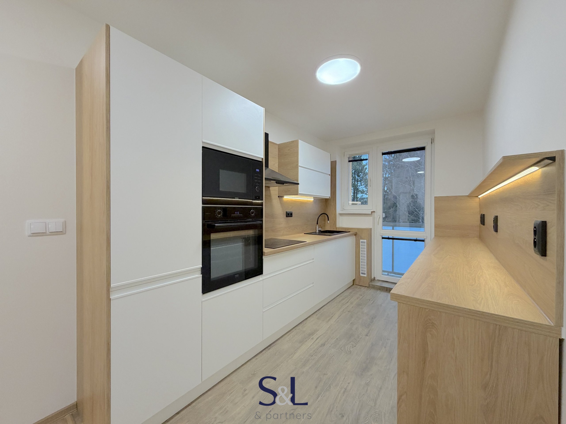 Nova? Bor- Skalicka? 3+100017