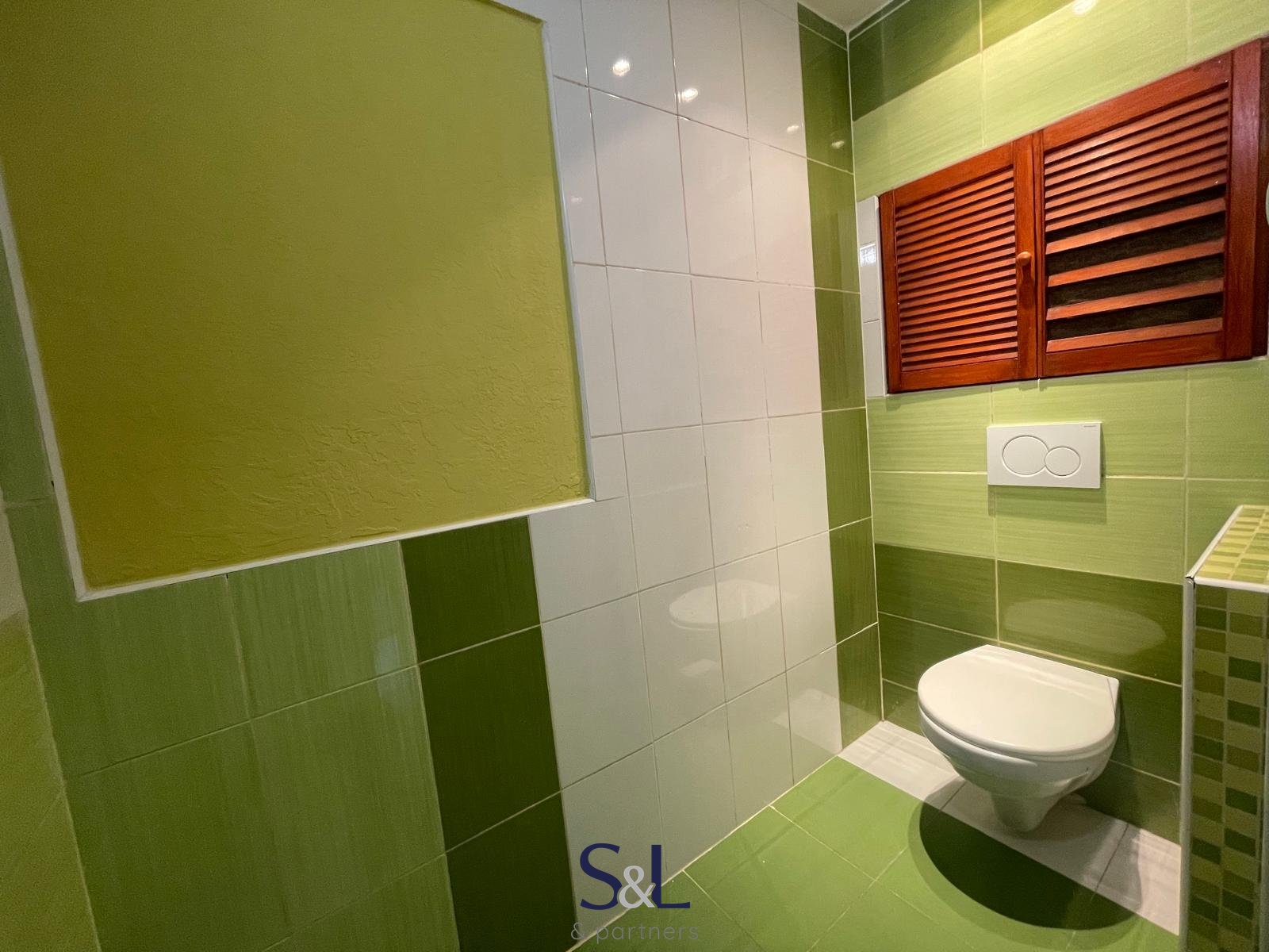 WhatsApp Image 2025-12-16 at 16.24.35