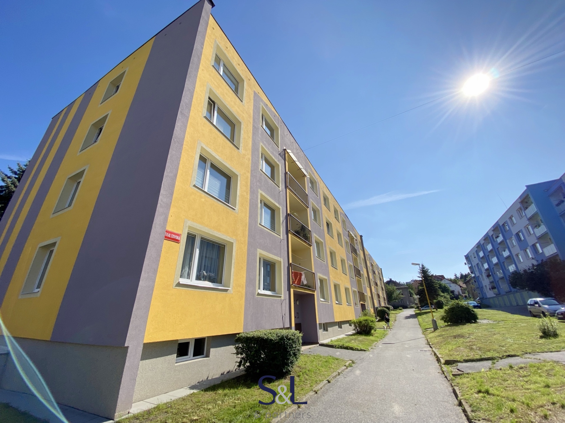 Butas, 34 m²