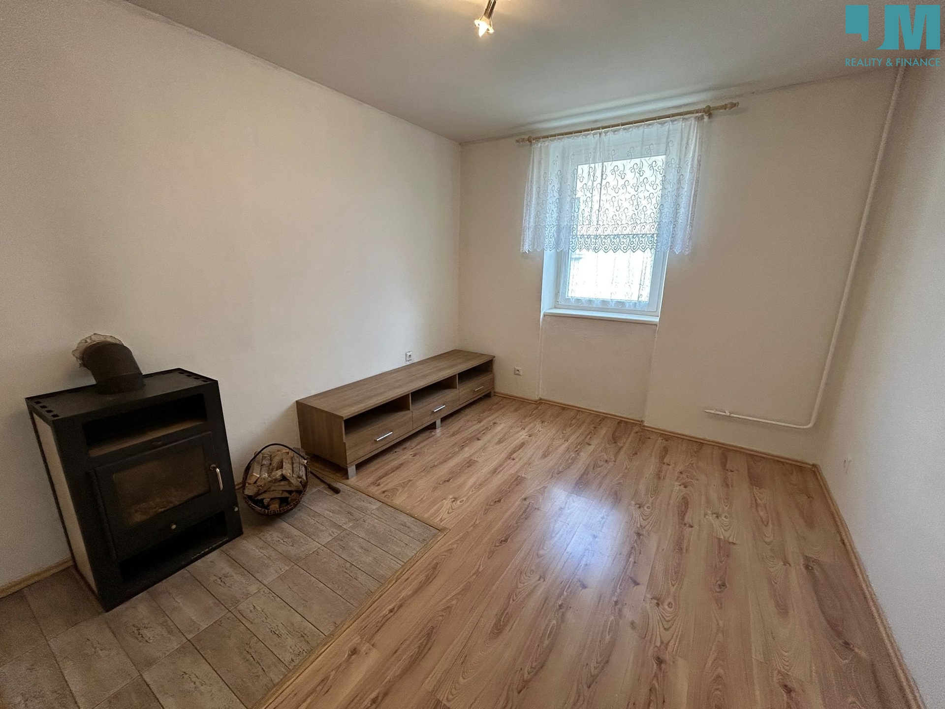 Obrázek WhatsApp, 2025-10-14 v 23.42.23_86cfe3a6