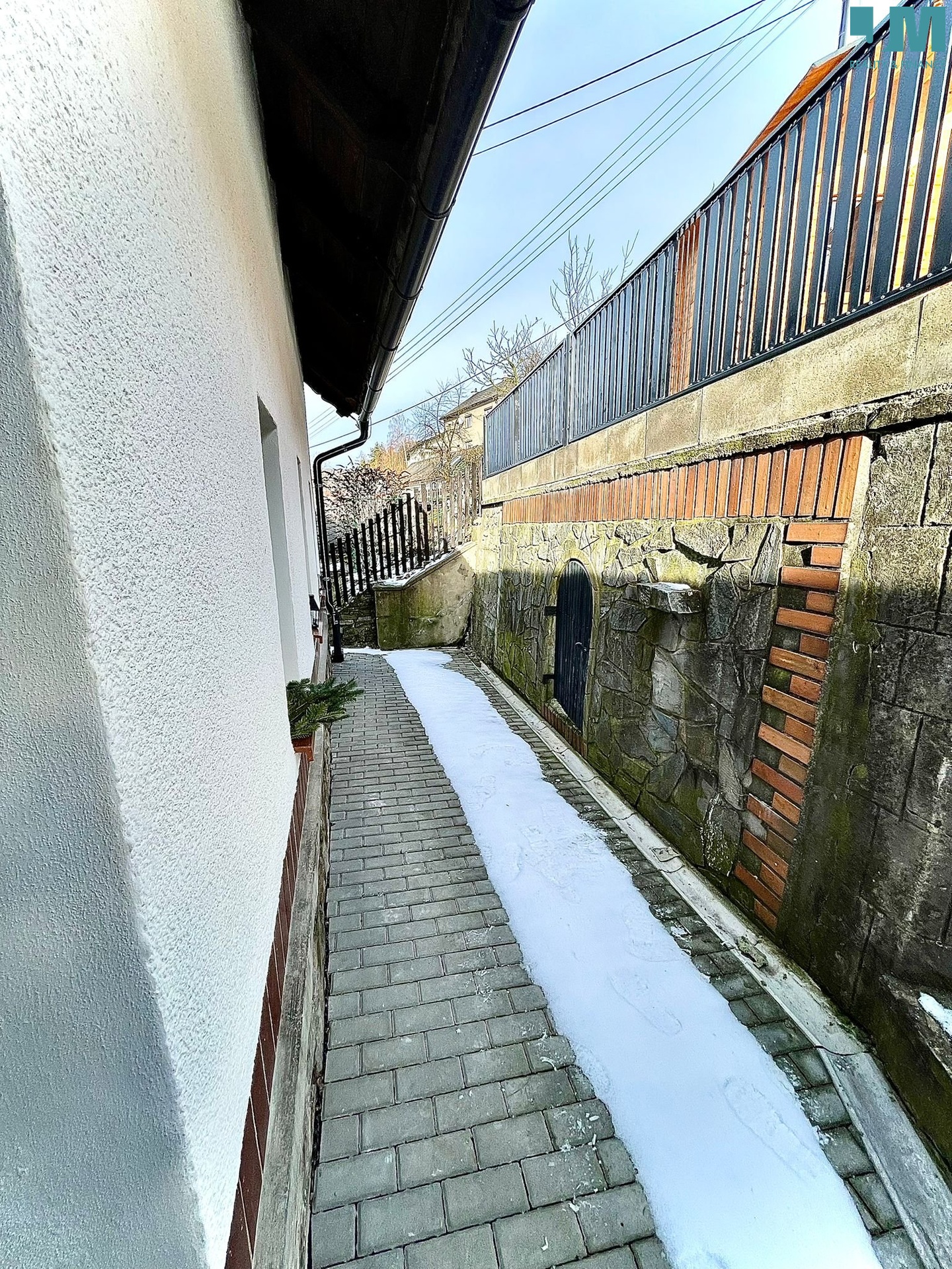 cfa7df5b-a402-4845-9f71-e95211b97420