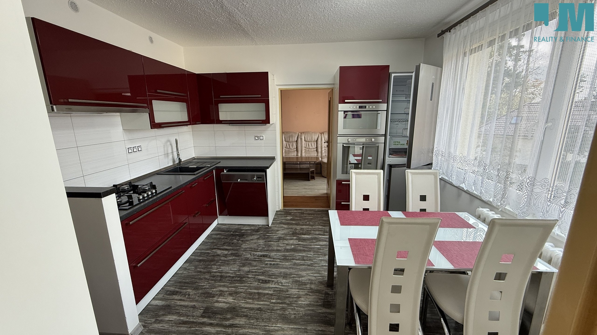 20251024_094751718_iOS