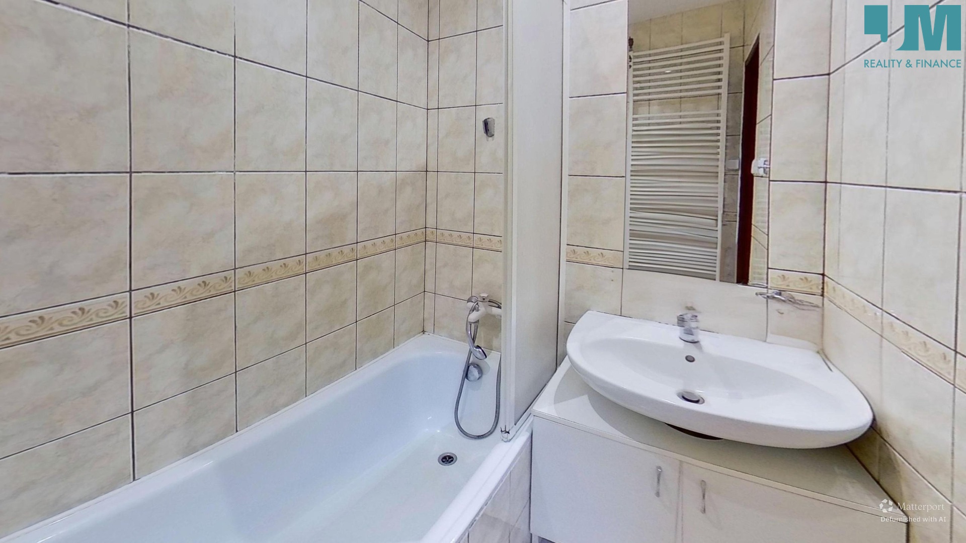 Kolonka-161-Bathroom-Defurnished