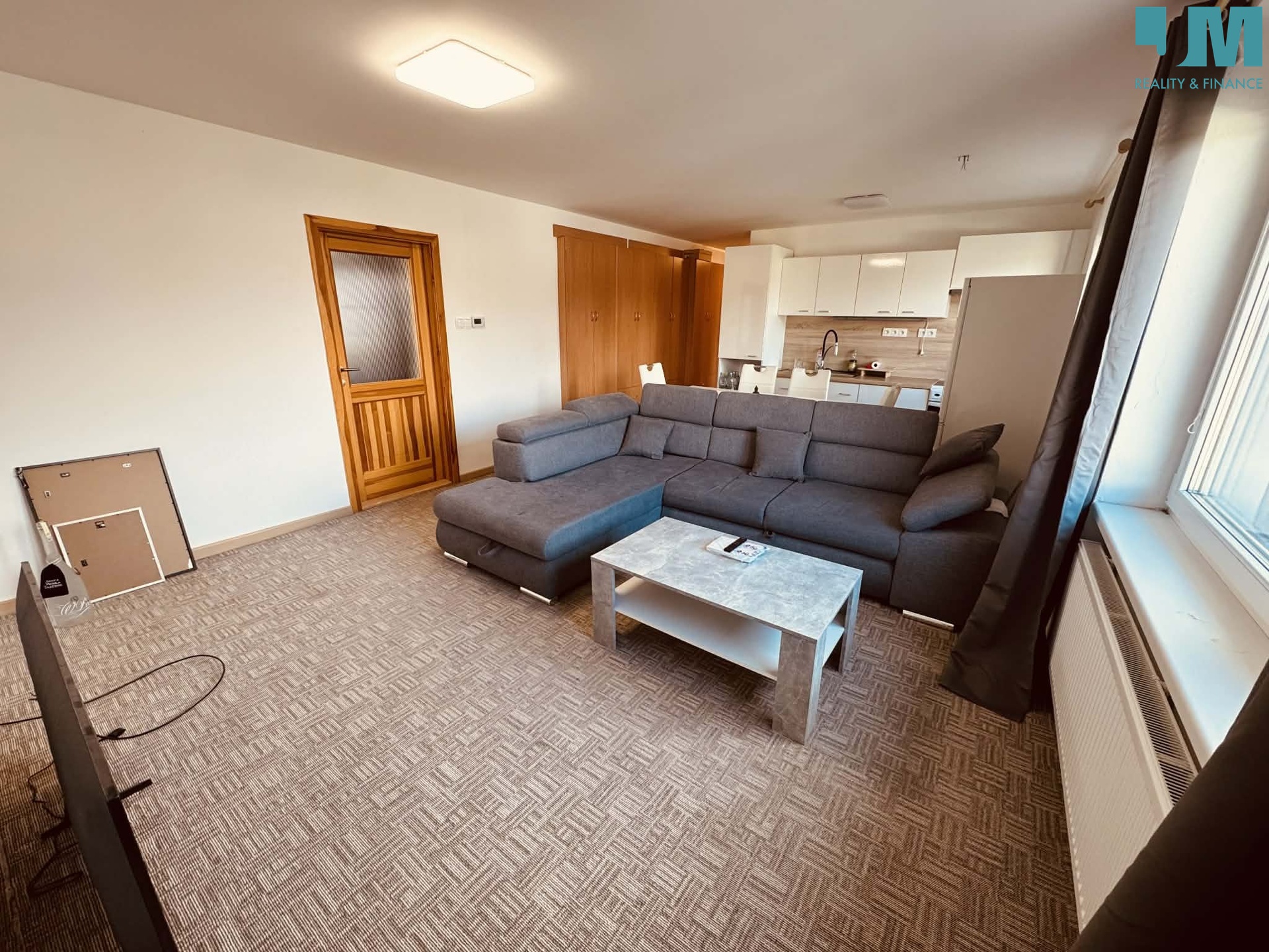 38a8c5b0-e6fe-40cf-8577-609886ae4ed6