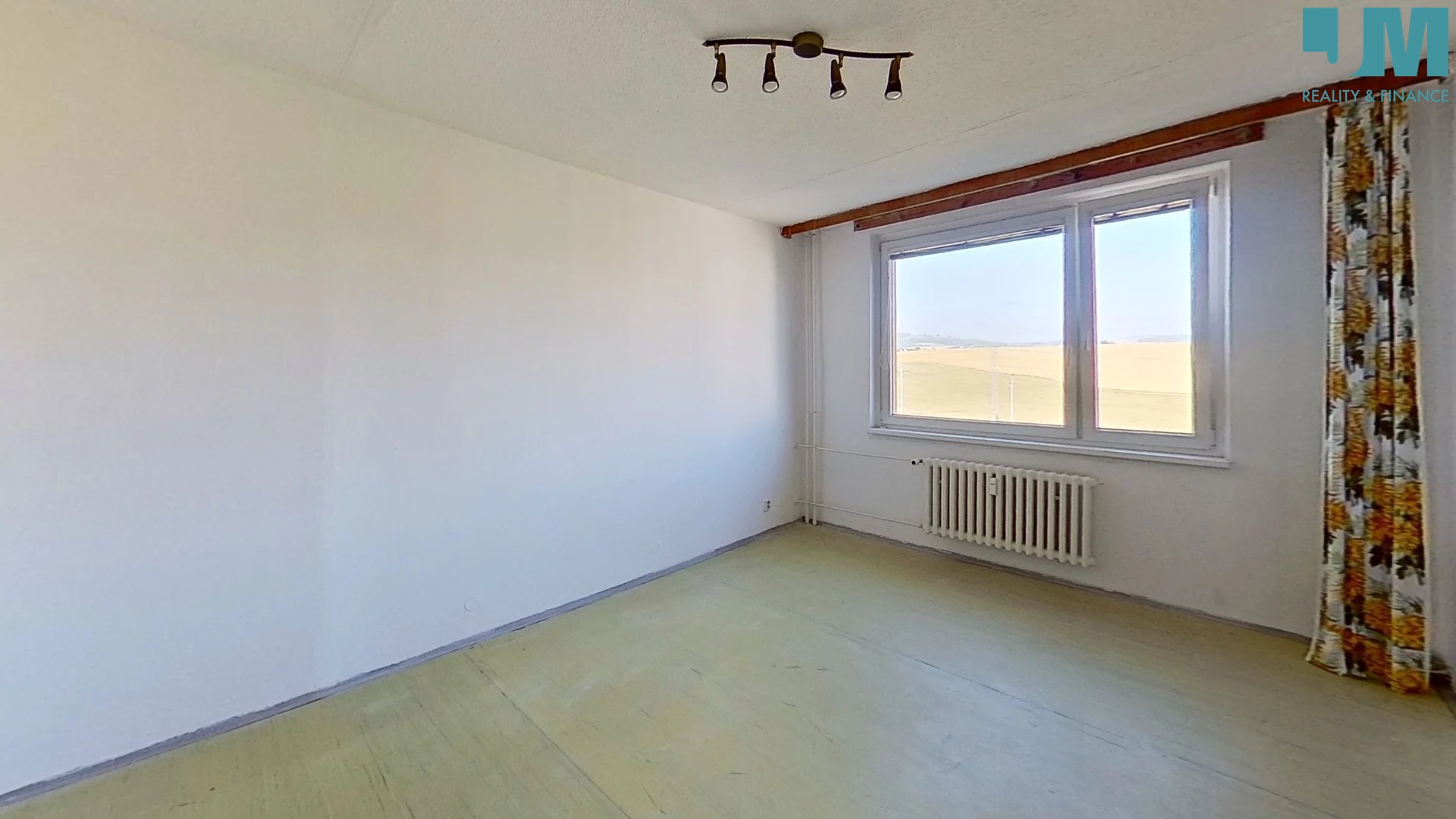 WoZxLkxC5mj-Bedroom