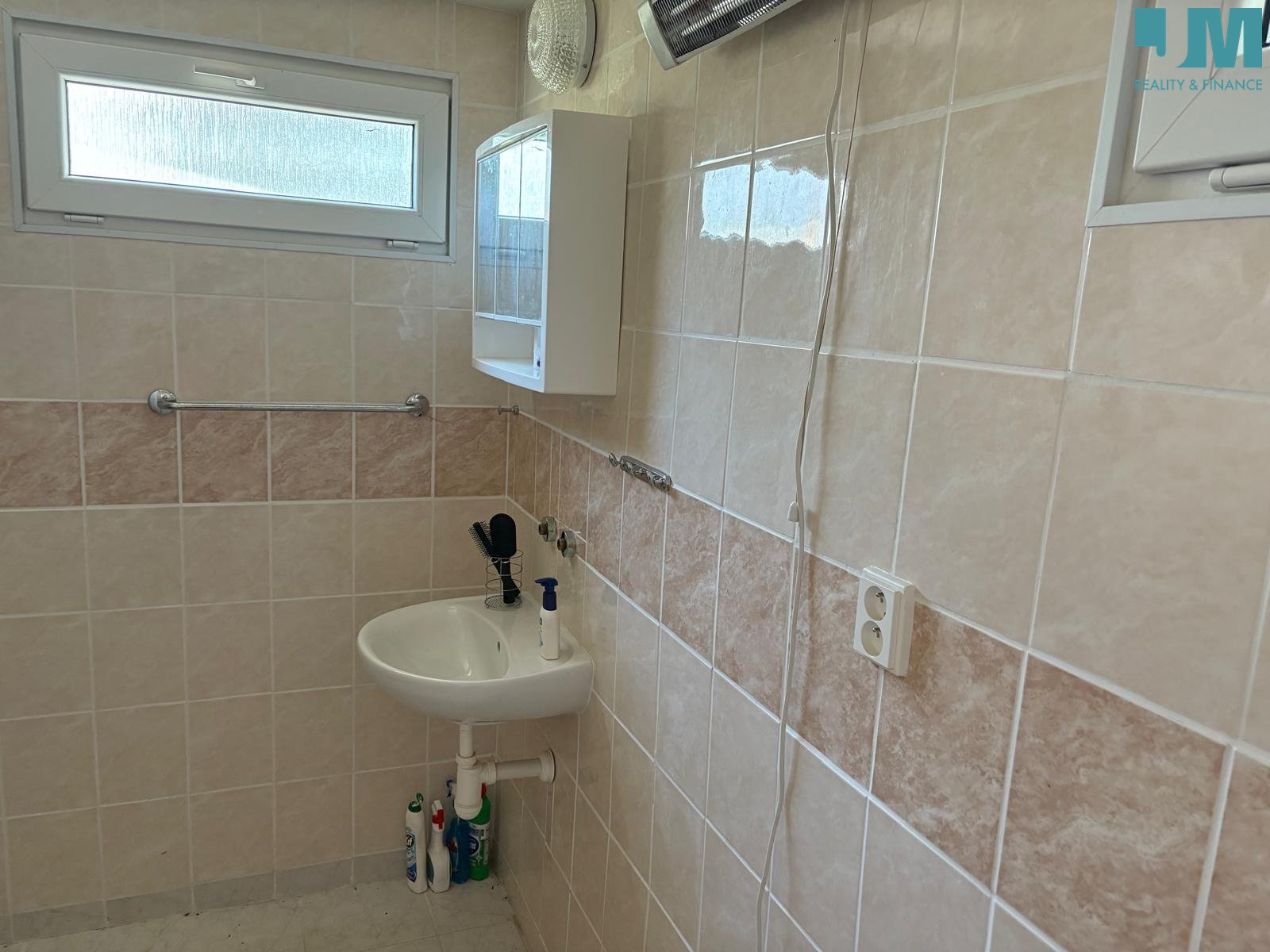 17_PHOTO-2025-05-11-17-27-04