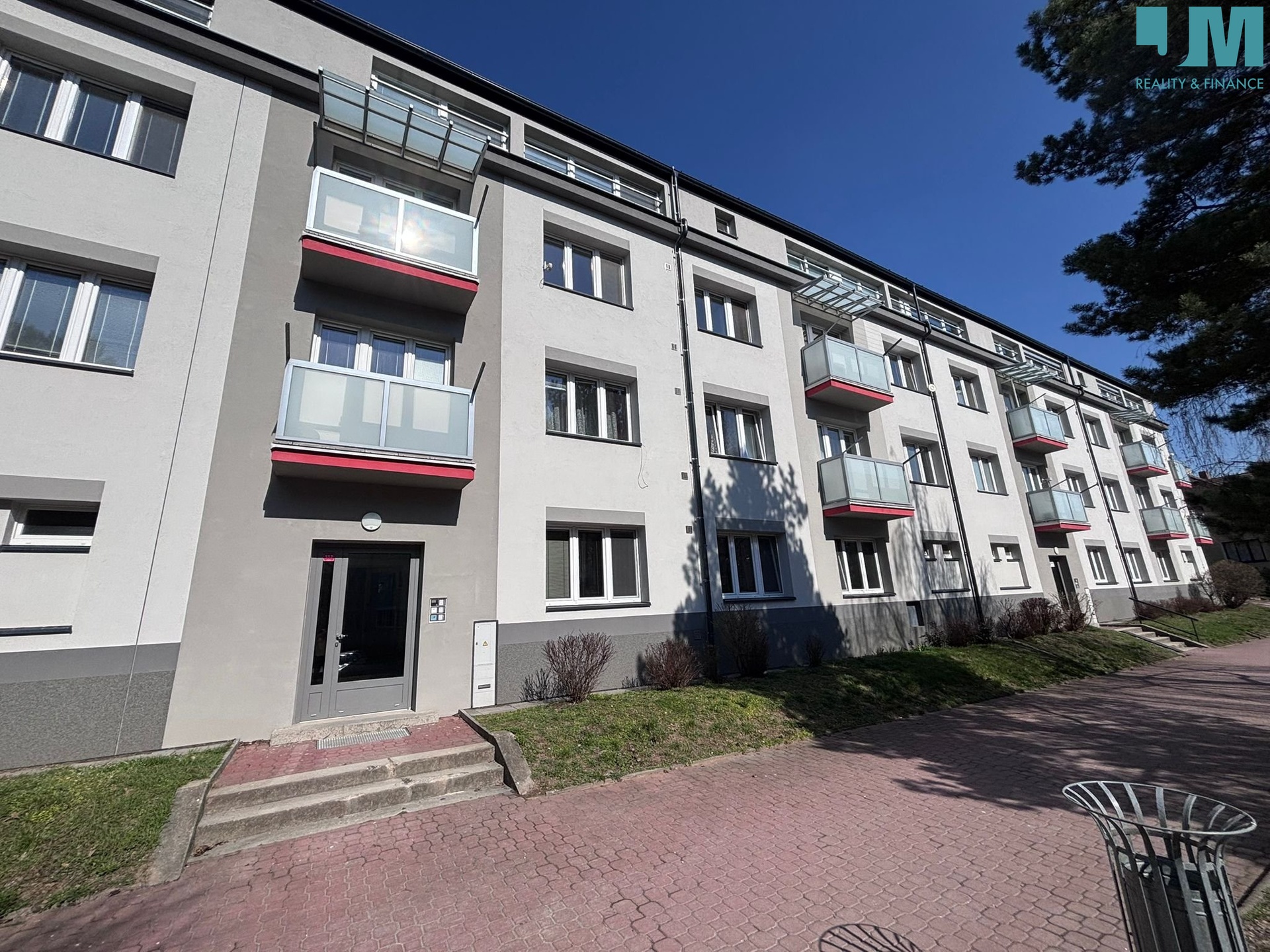 4b8e5ecf-3170-4a51-9d7a-18661d176ec9