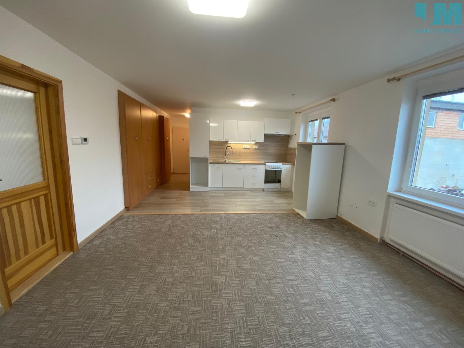 e5937f96-1437-4abf-b8a7-2c0448c0c56a