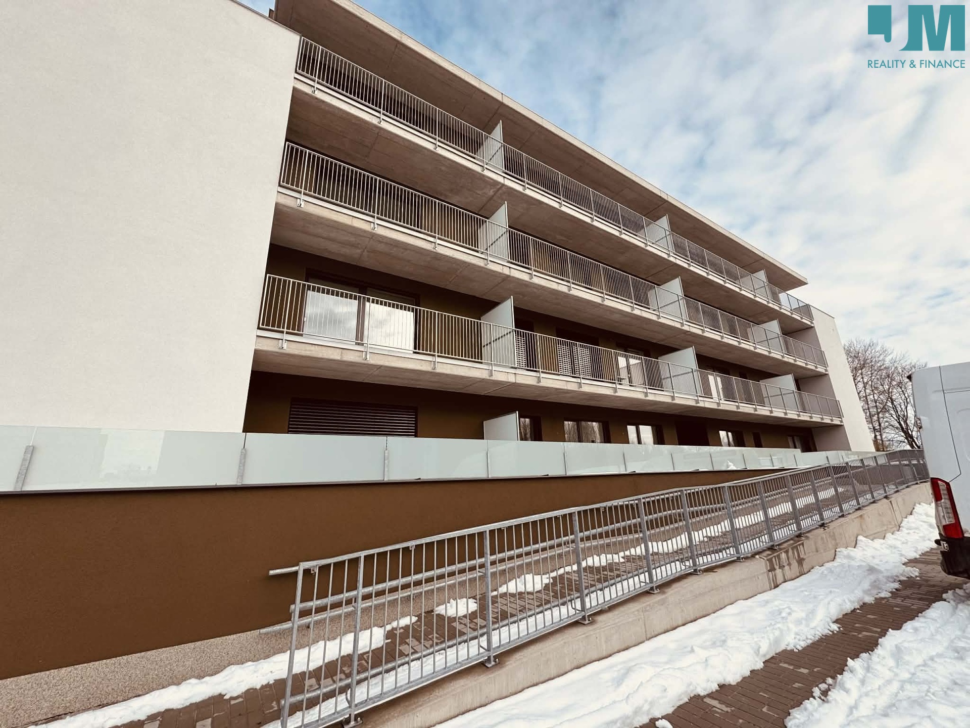 08a54852-9a3c-4bc9-a024-dfd490d439ab