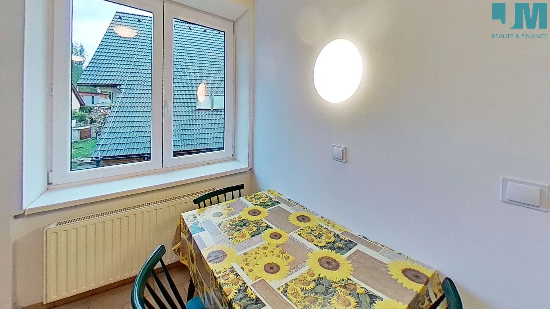 x1gUoN7FLMk-Kitchen