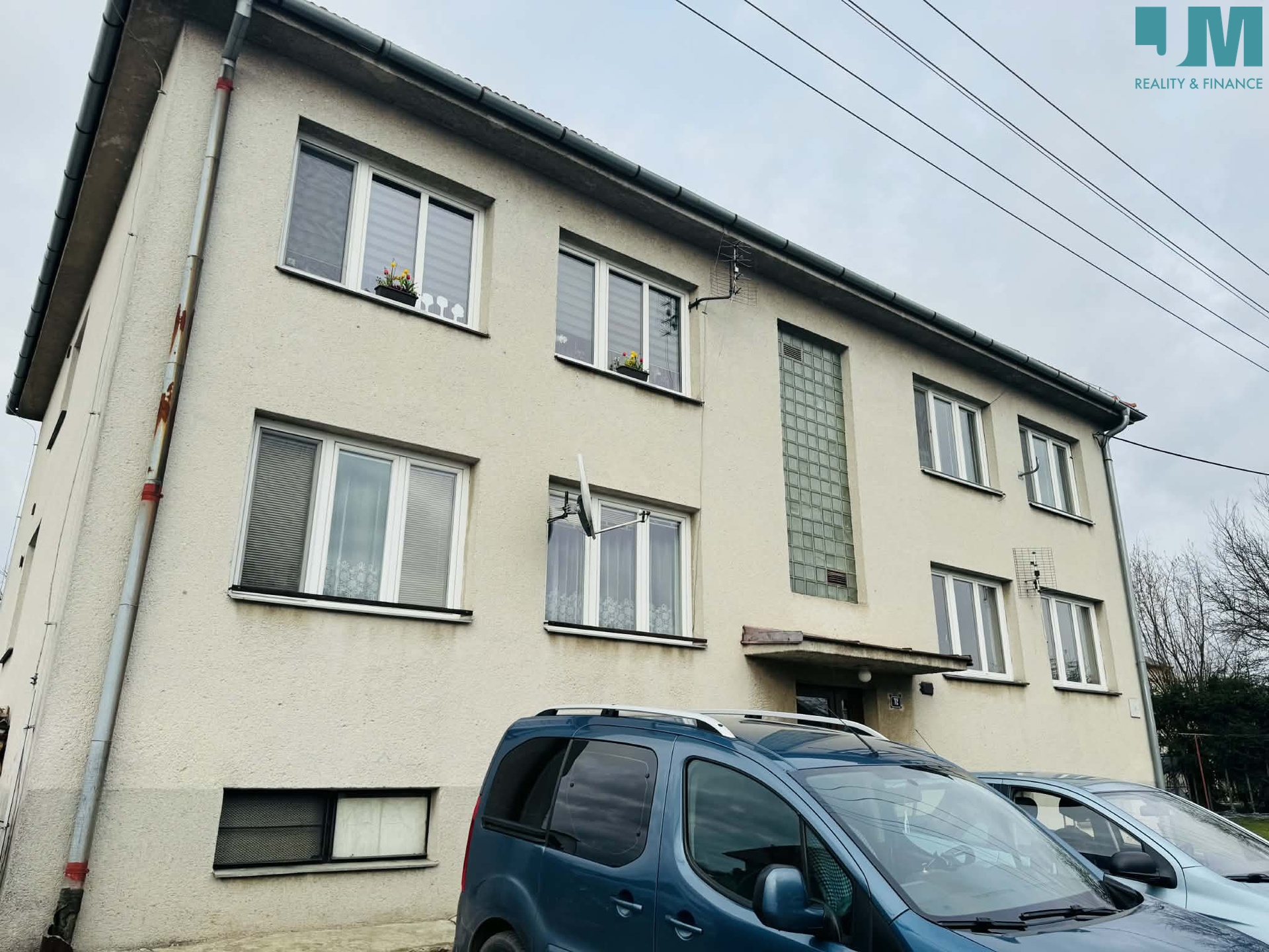 e2806225-4194-43cb-9017-6ec625219a11