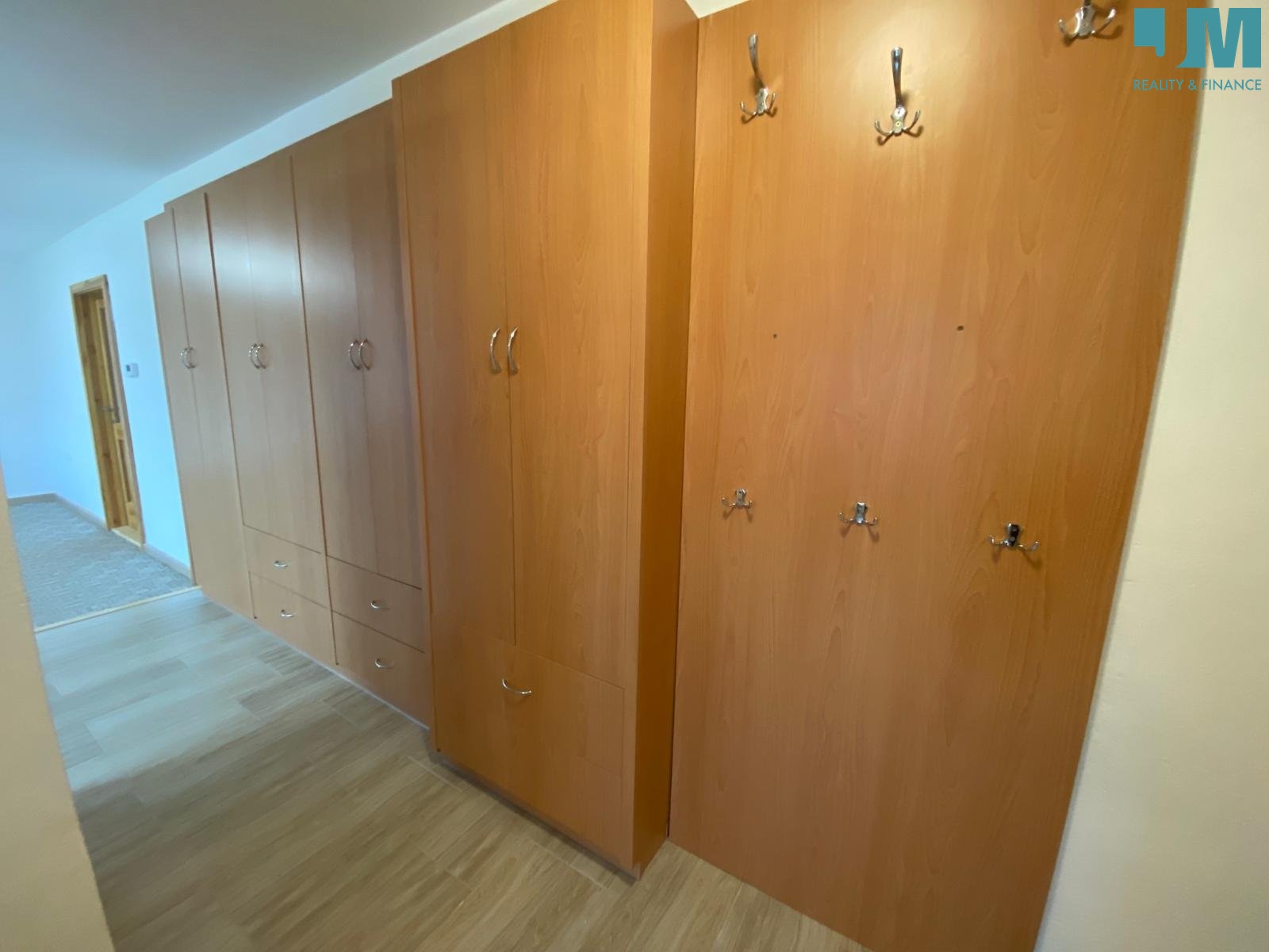 e33a7fdf-91fa-4d25-b247-622931992801