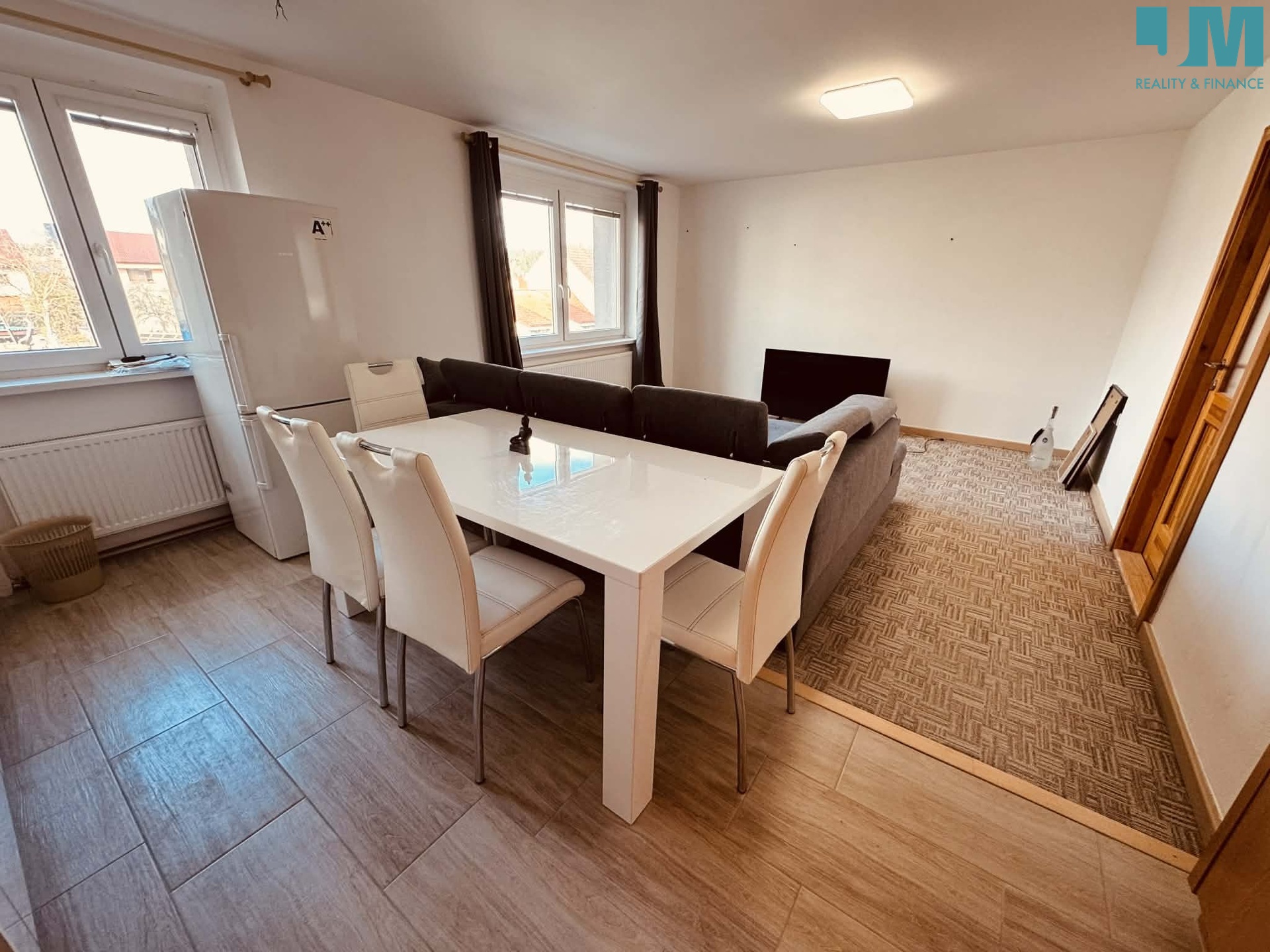 e22d1da3-365b-4d2f-b294-8660ae2b1f57