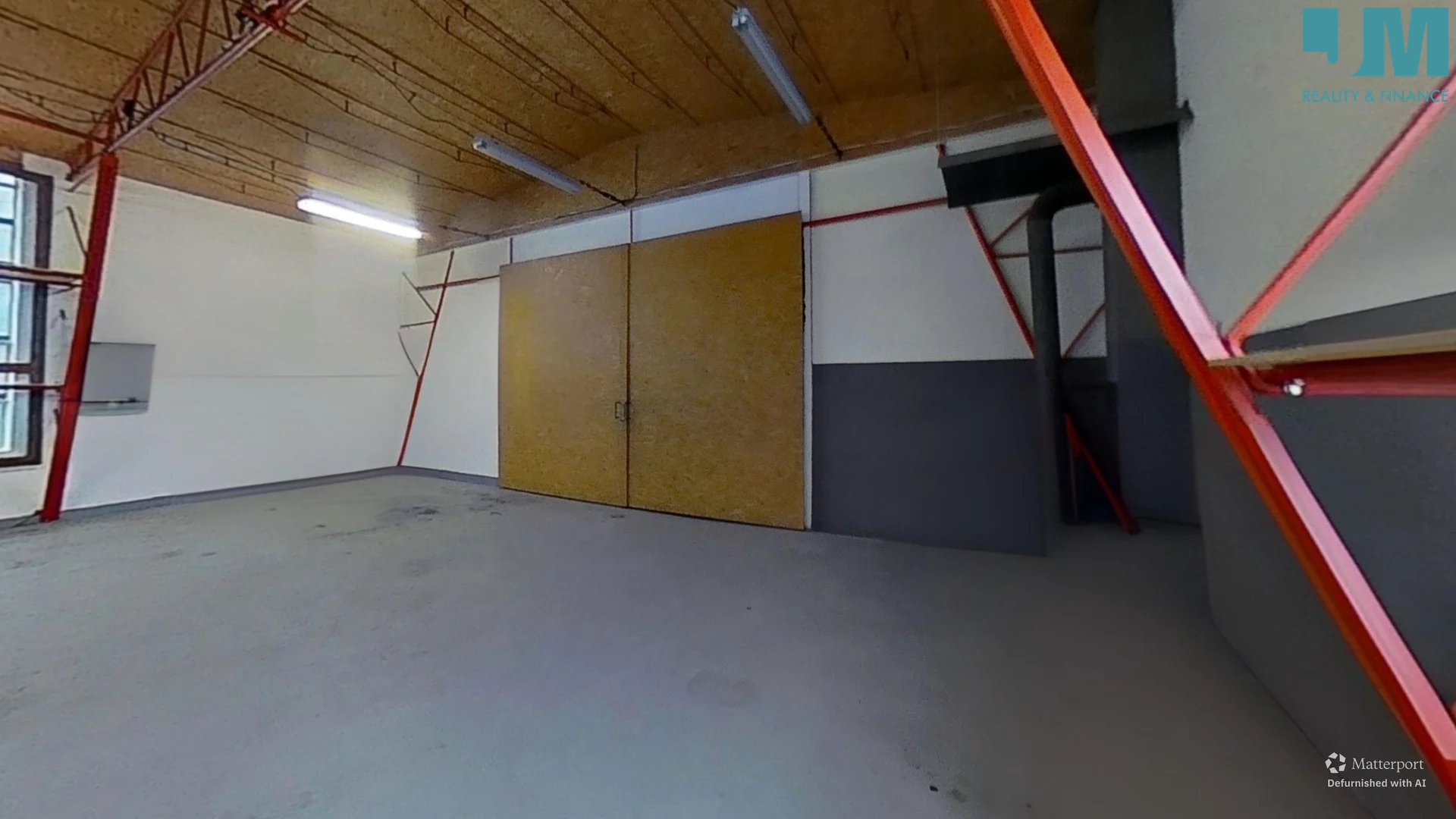 VvNBWCYMuKY-Photo_02