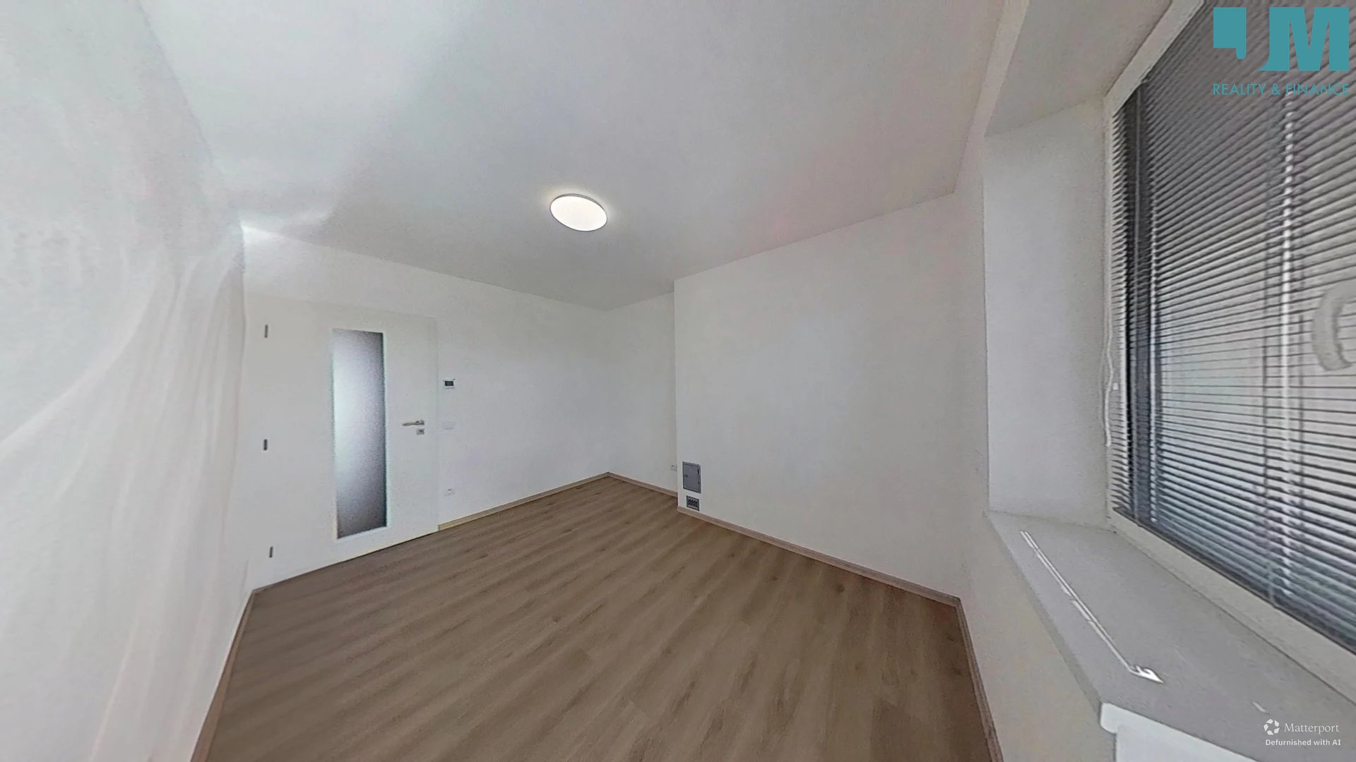 03.02.2026_21.55.19_defurnished