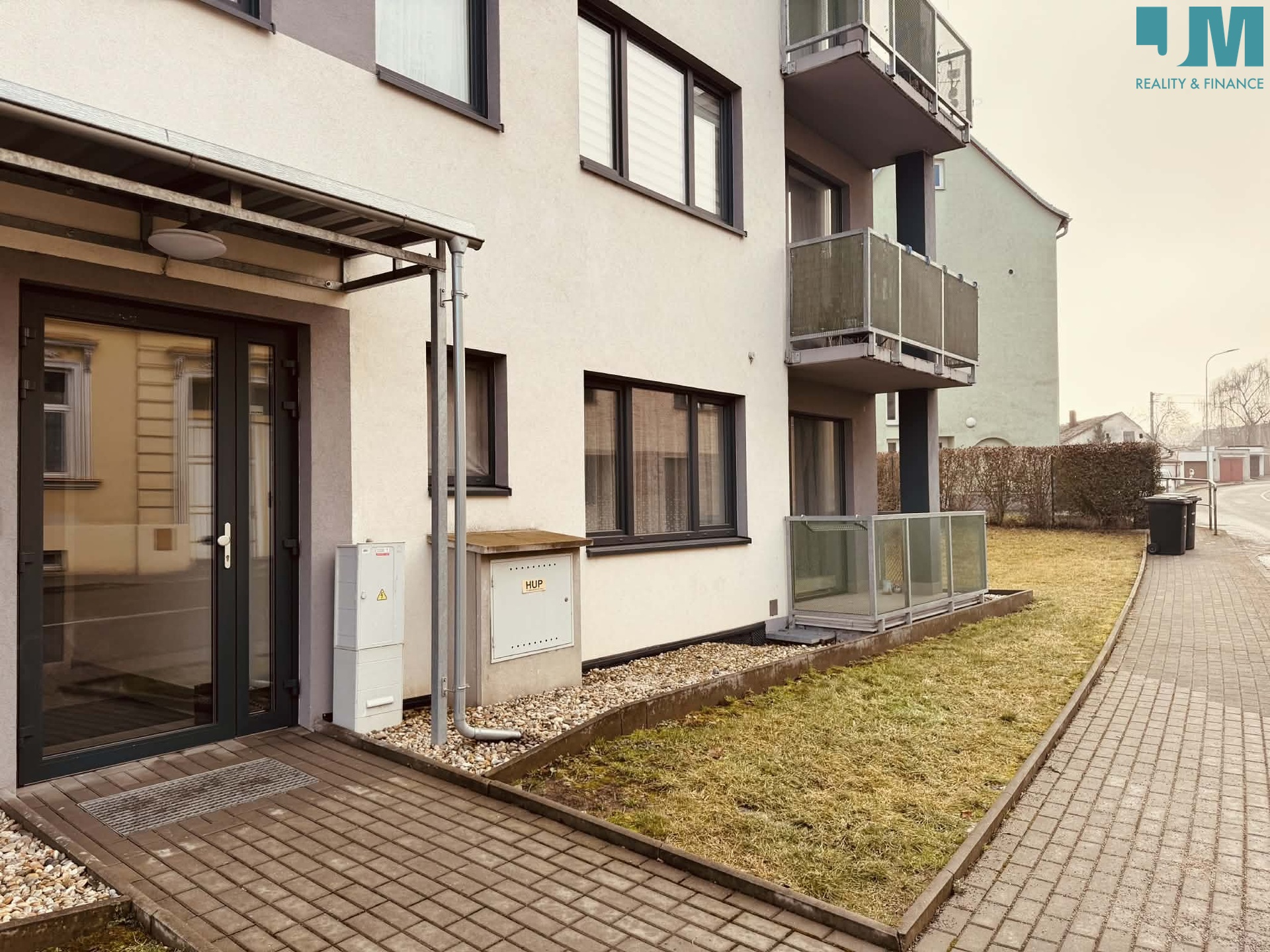 454bca38-0972-4f1a-89cc-86c2c769342e