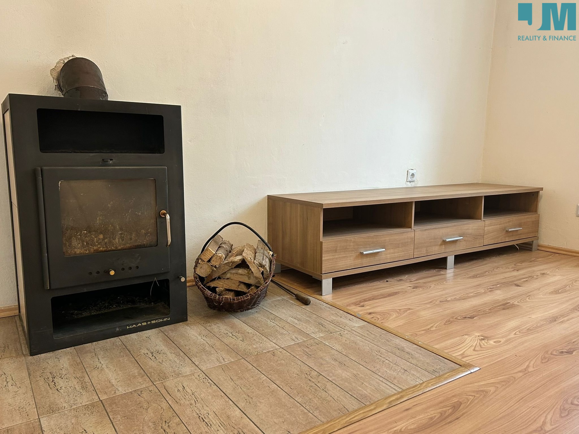 Obrázek WhatsApp, 2025-10-14 v 23.42.23_43bff986