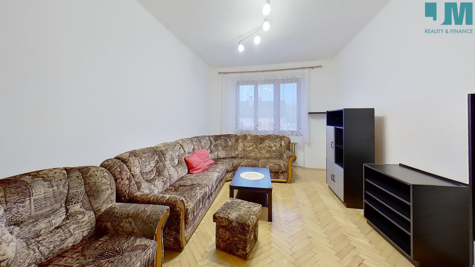 Kolonka-161-Living-Room