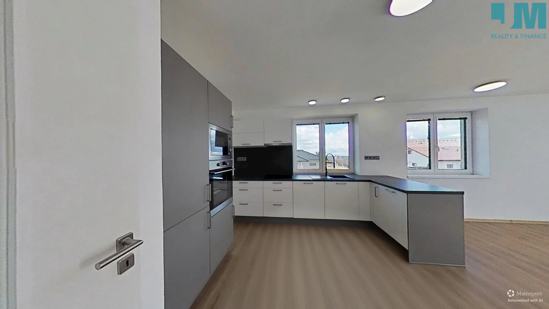 03.02.2026_22.03.18_defurnished