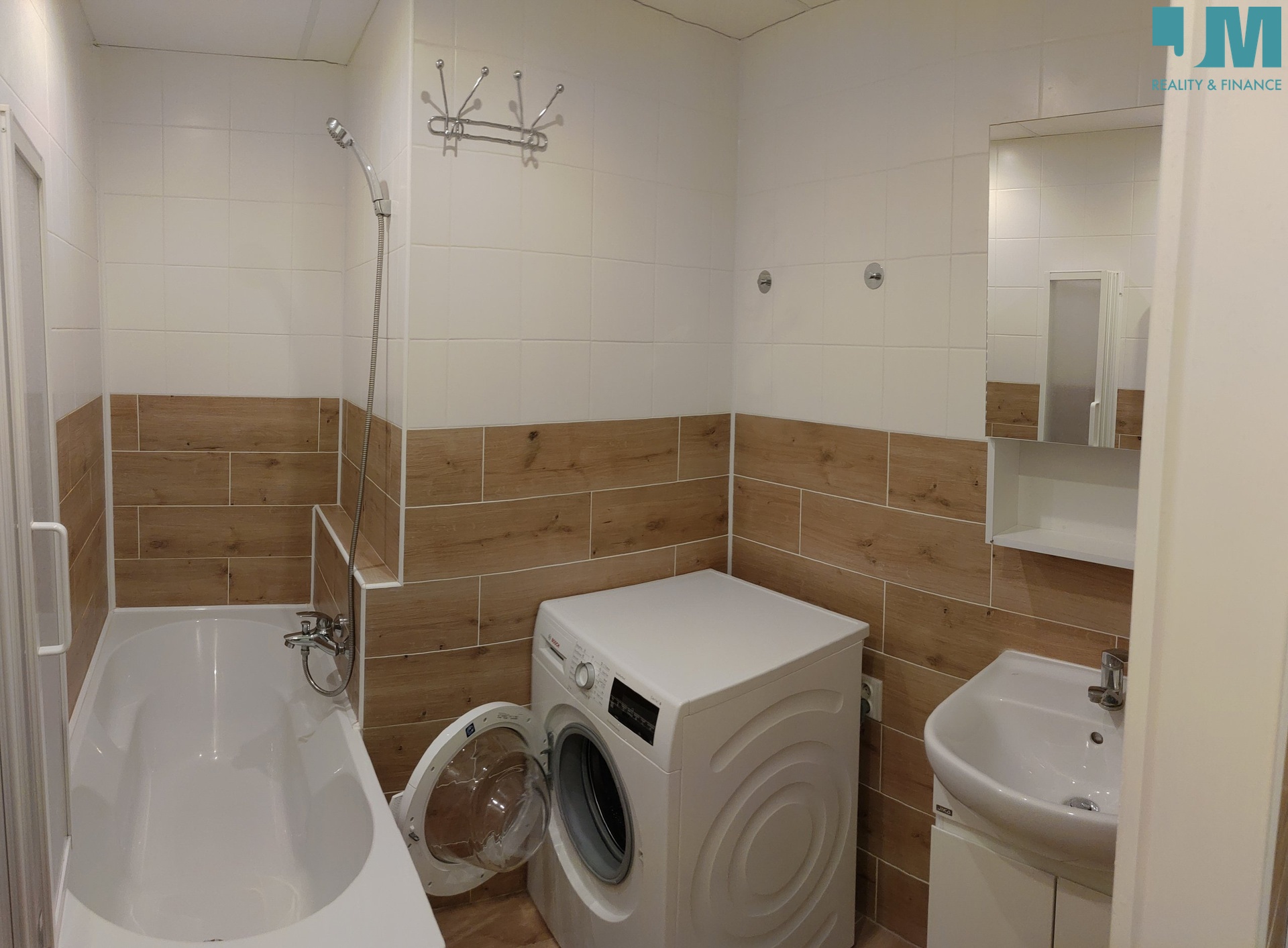 P_20230206_141653_PN