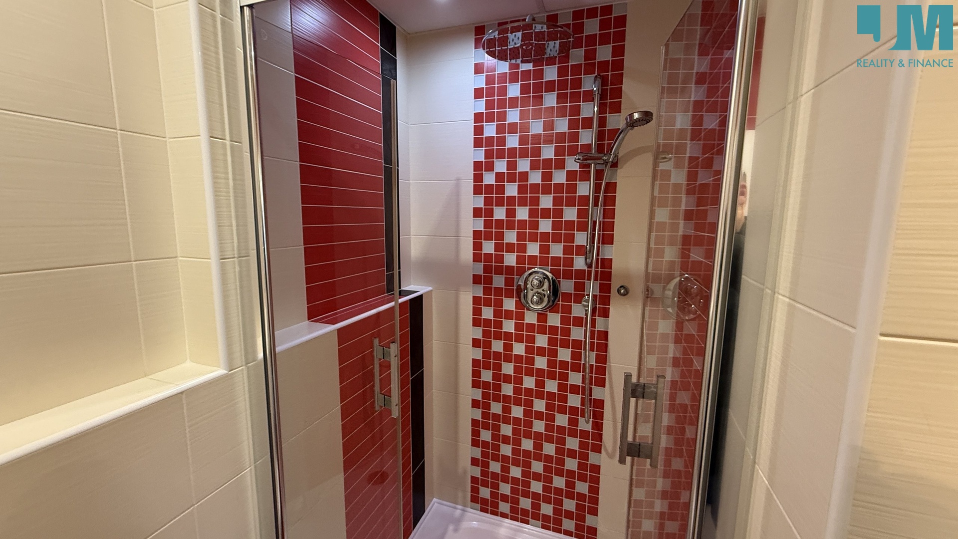 20251024_094705658_iOS