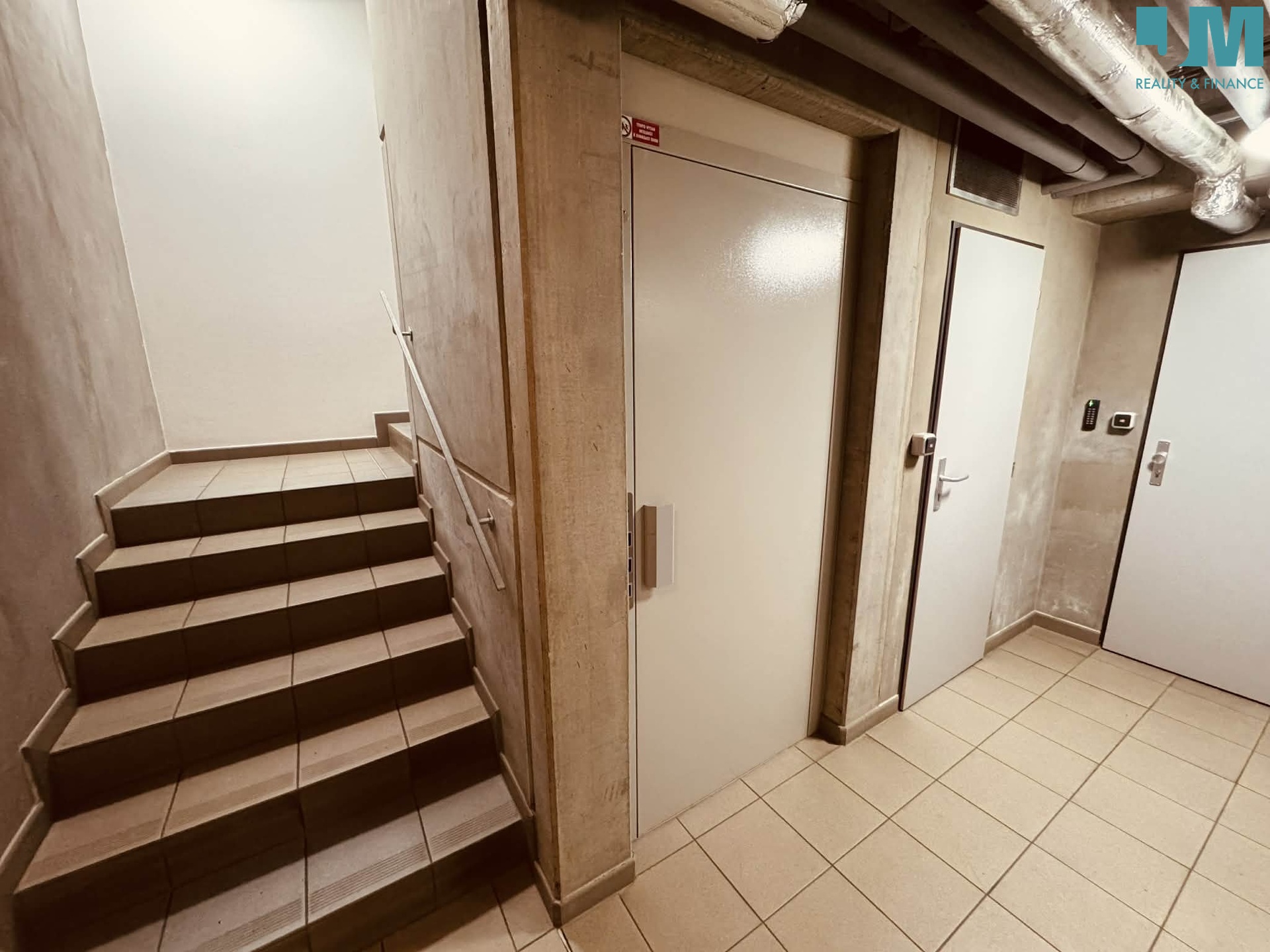 896fb0ce-c665-4edc-b60a-e18136f6a8c1