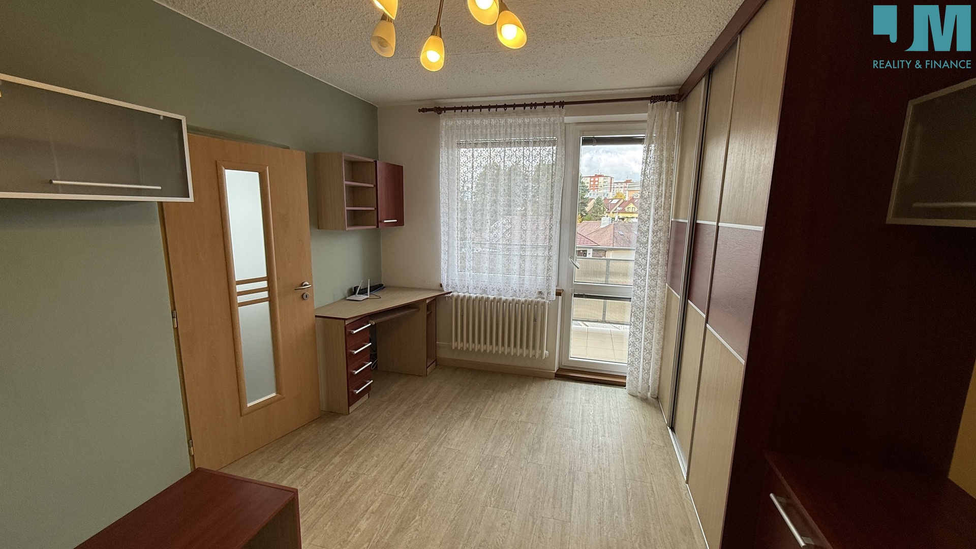 20251024_095448337_iOS