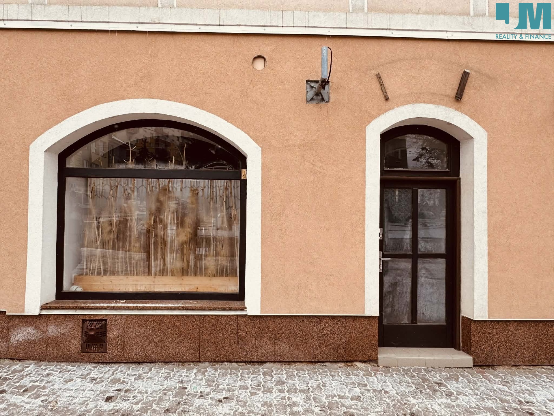 a1c40499-0112-4af9-bb55-073c9d5a3881