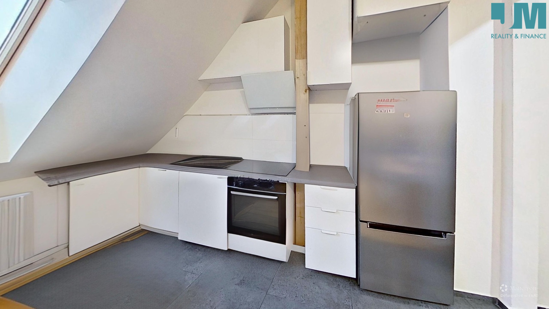 Kitchen-Defurnished - 2