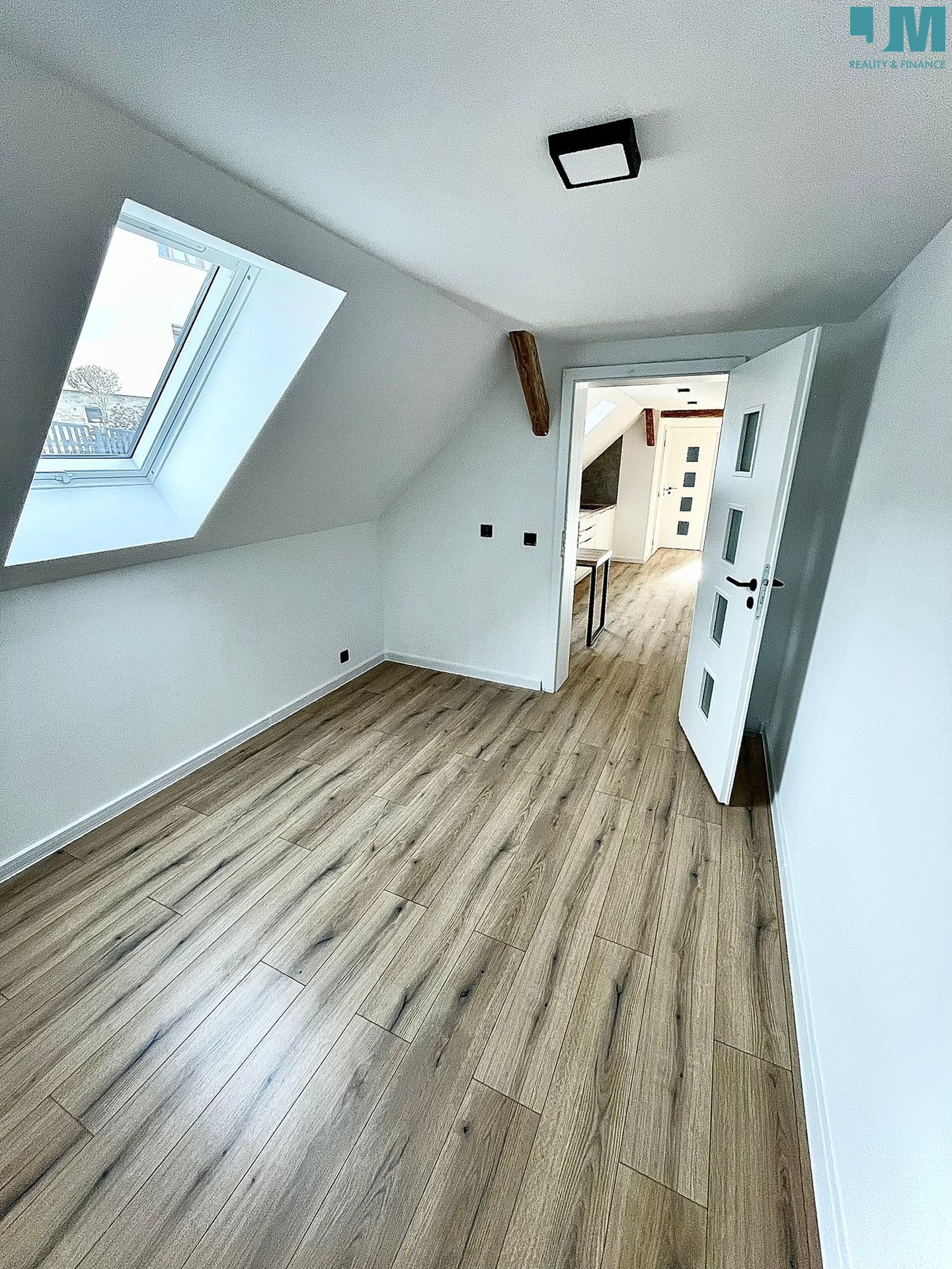 6b609576-bc2e-48f6-a6ac-9bd43a298018