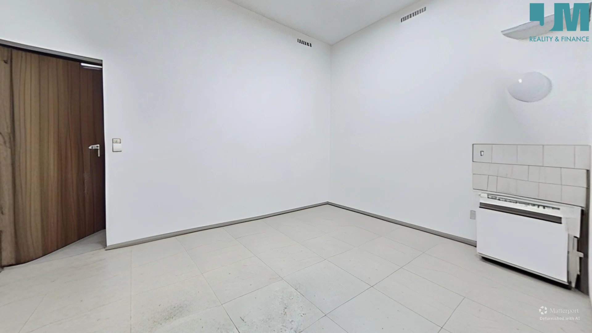 N3yeVoZunsT-Photo_02