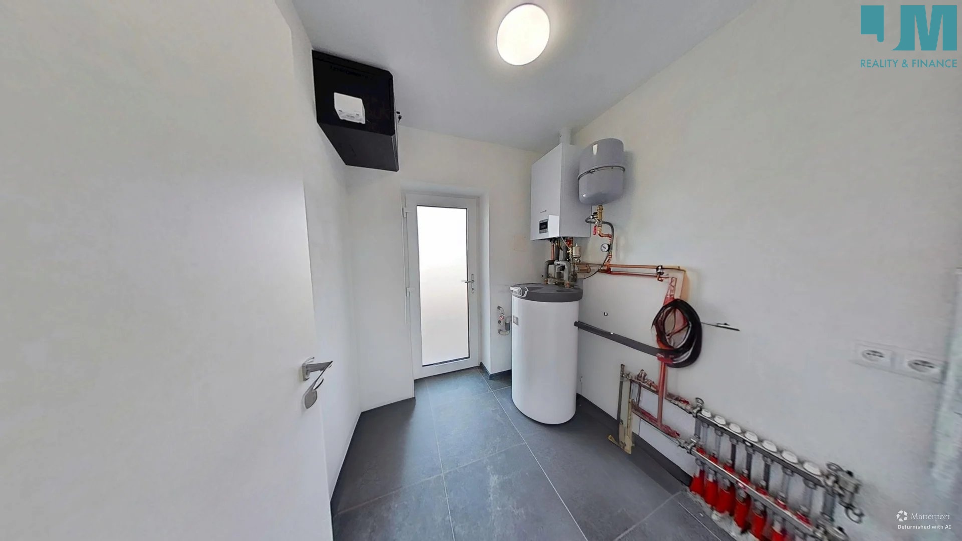 03.02.2026_21.59.12_defurnished