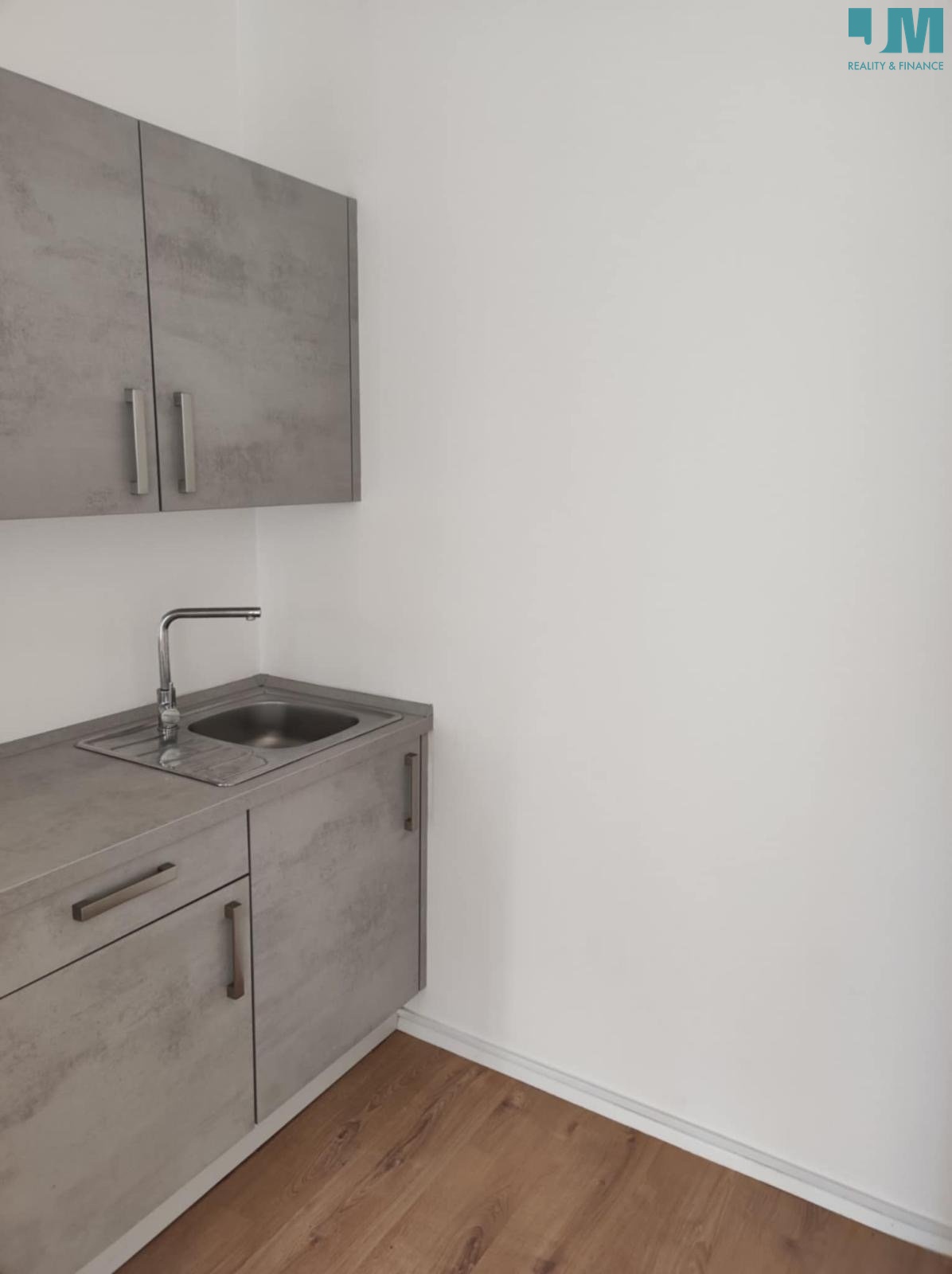 e43f29ab-1bf6-44df-95c1-32bae1d2f0fc