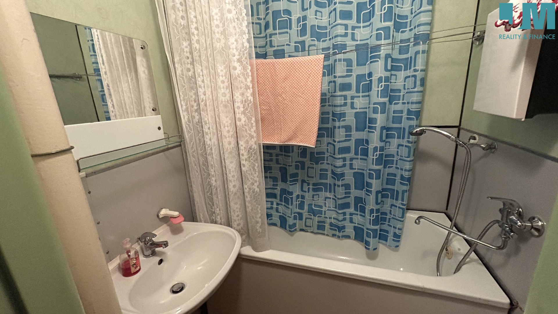 20230906_092537762_iOS