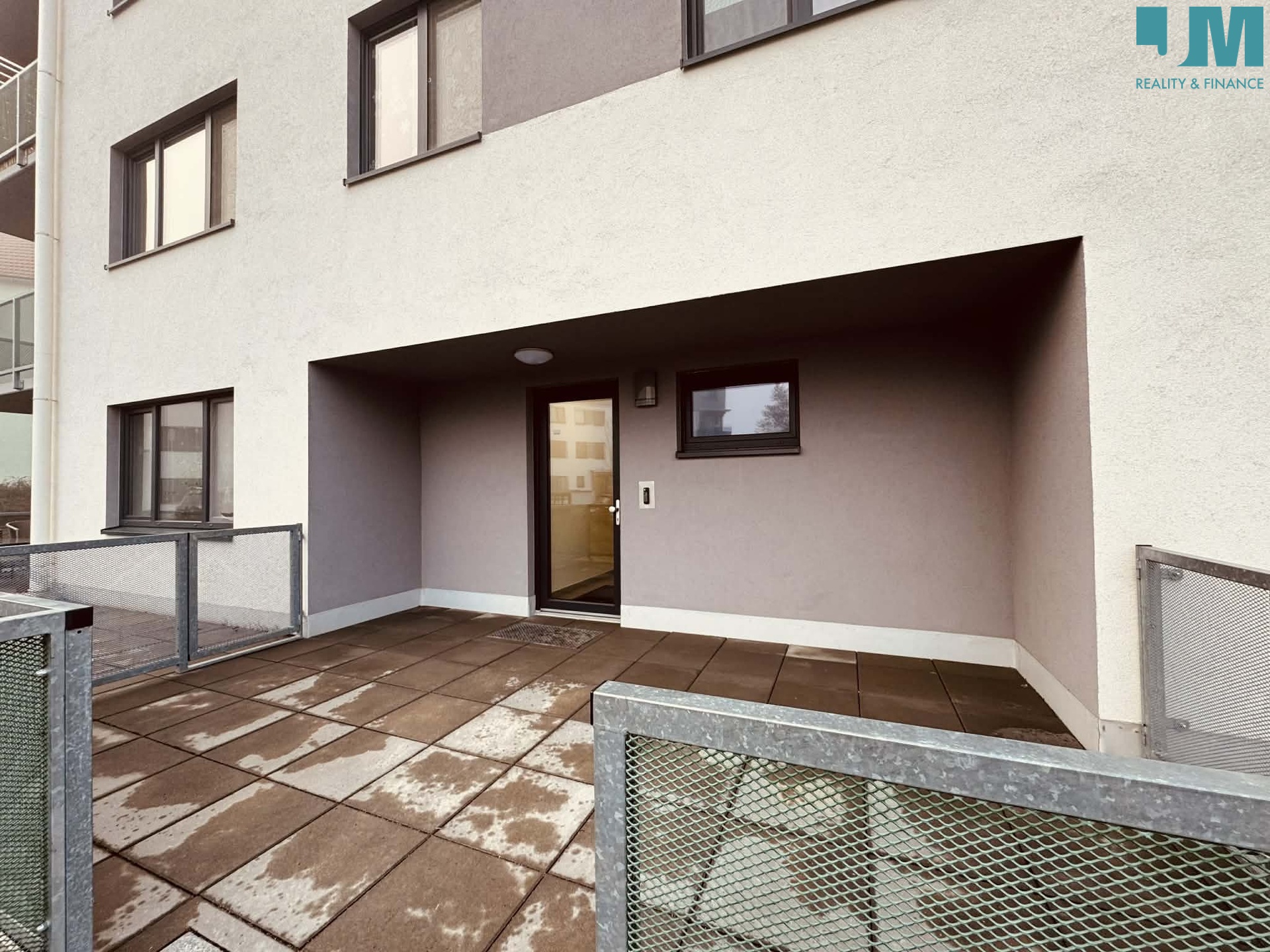 6f369e53-f9a7-4702-8ae5-b03b3ef8d269