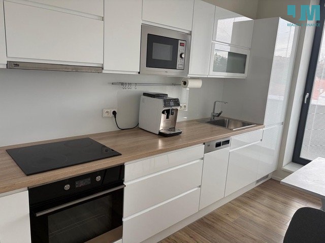 1_PHOTO-2026-03-17-21-42-40