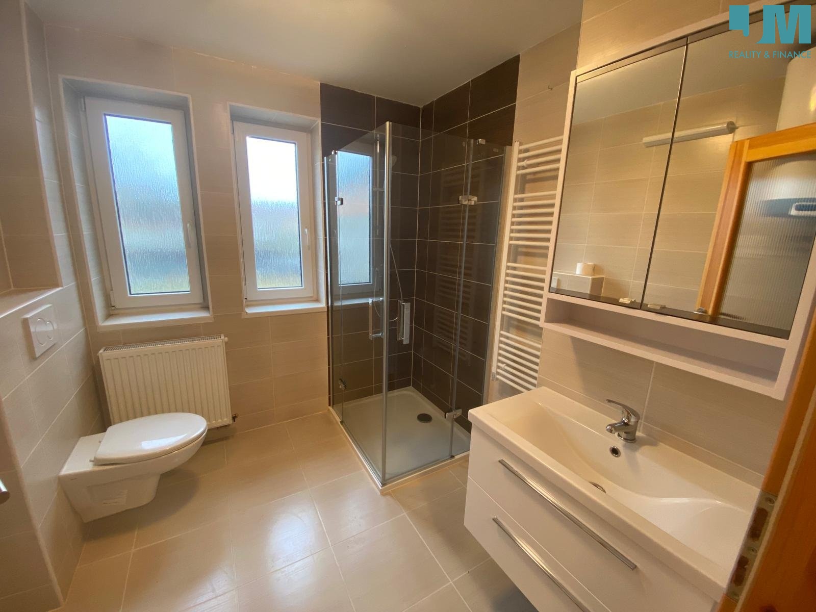 930ee004-a652-4f4c-8811-94477da8db5c