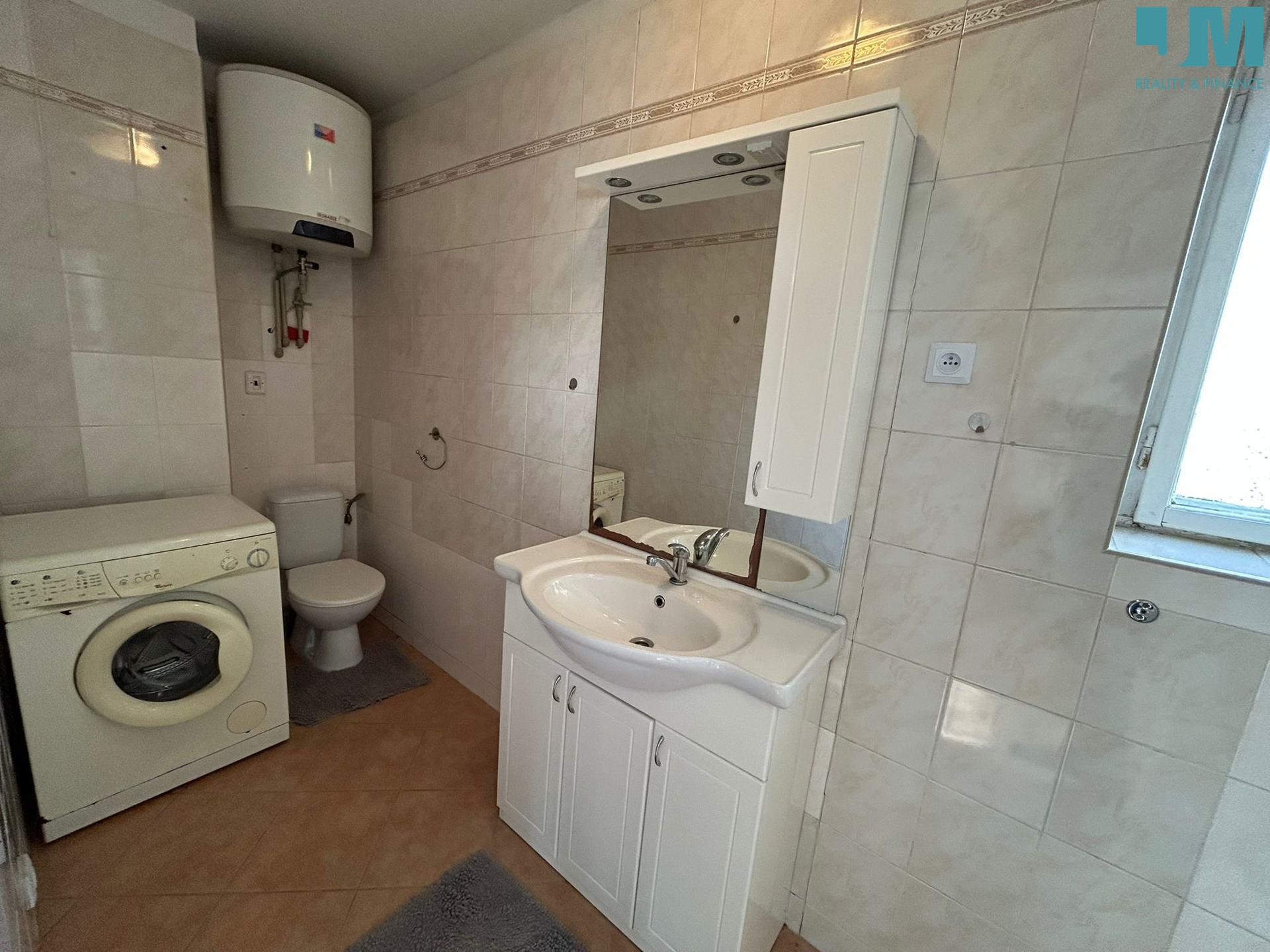 Obrázek WhatsApp, 2025-10-14 v 23.42.20_497b704b