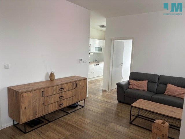 2_PHOTO-2026-03-17-21-42-41