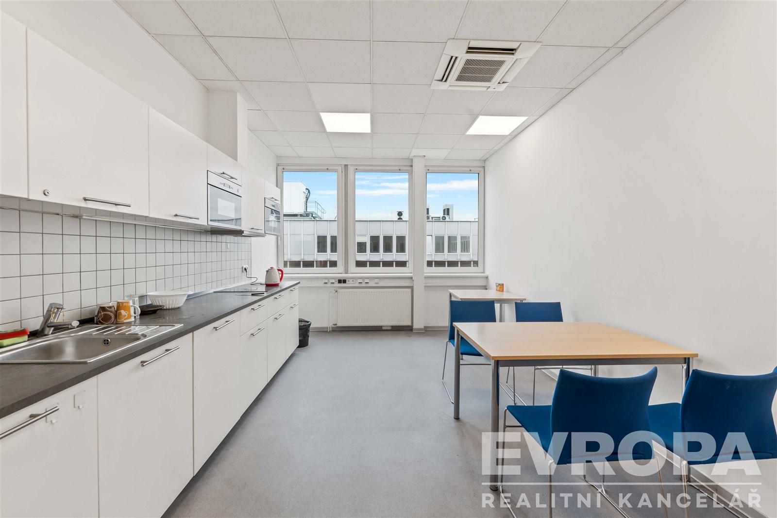 Pronájem kanceláře Praha 250 Kč za m²/měsíc, foto 10