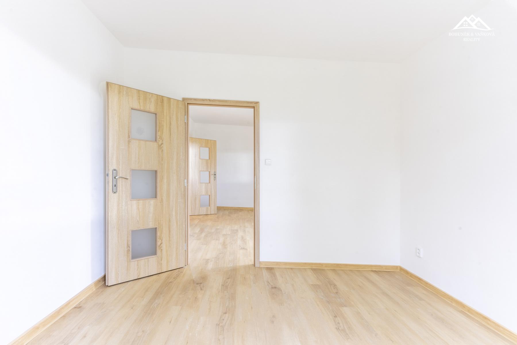 Pronájem bytu 3+1 Seč 12 000 Kč za měsíc, foto 6